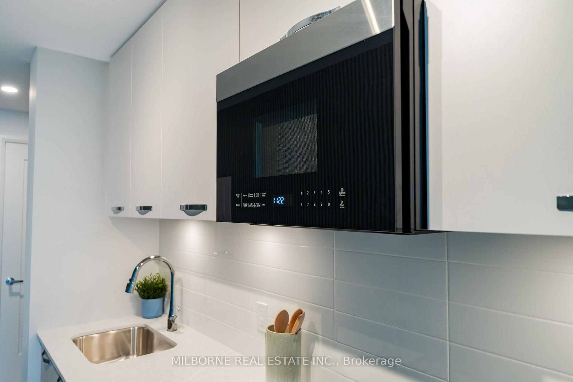 Photo 11 of Unit 2207, 75 James Street S, Hamilton, Corktown — HOMEH