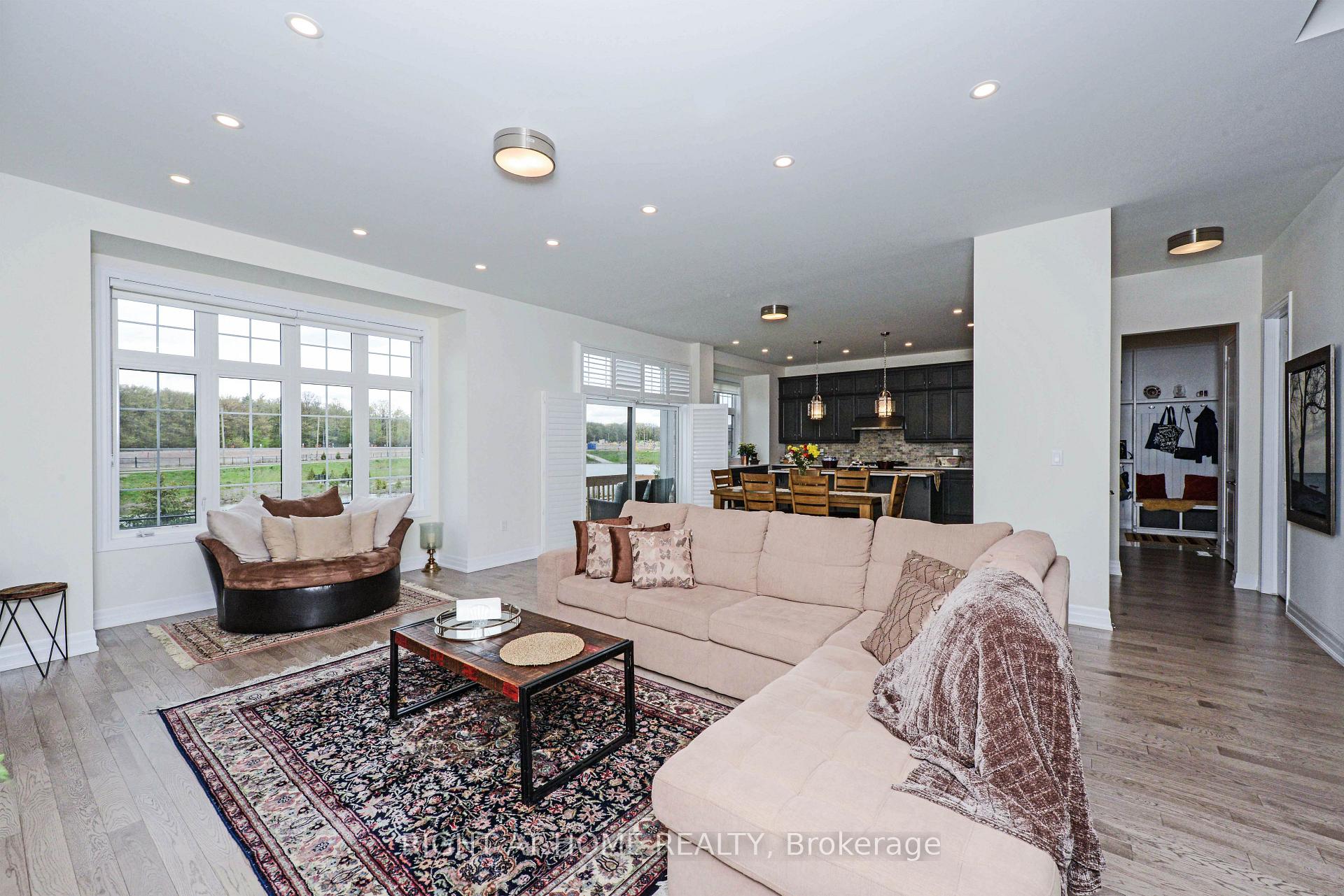 Photo 12 of 3286 Charles Biggar Drive, Oakville, Glenorchy — HOMEH