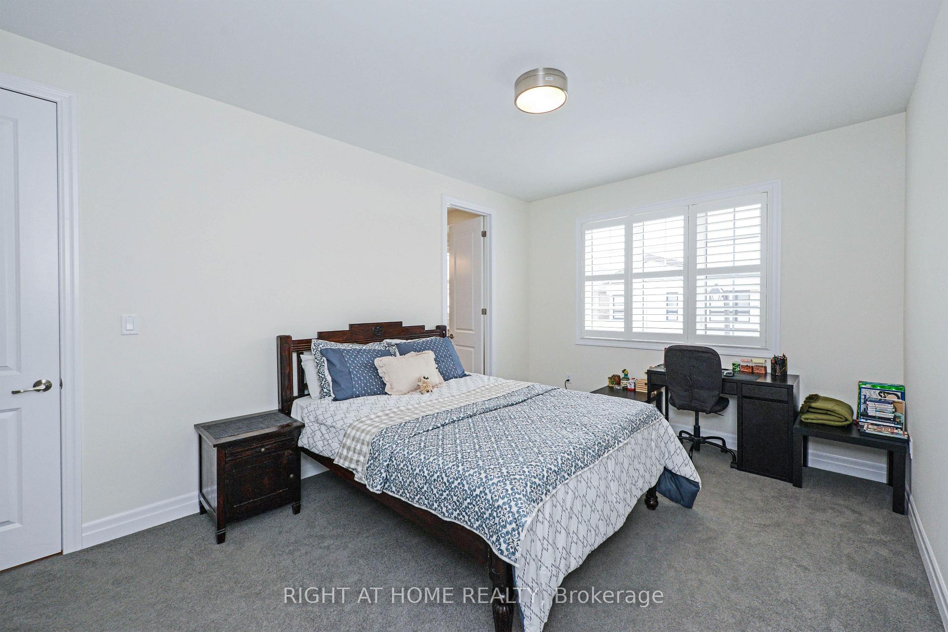 Photo 34 of 3286 Charles Biggar Drive, Oakville, Glenorchy — HOMEH