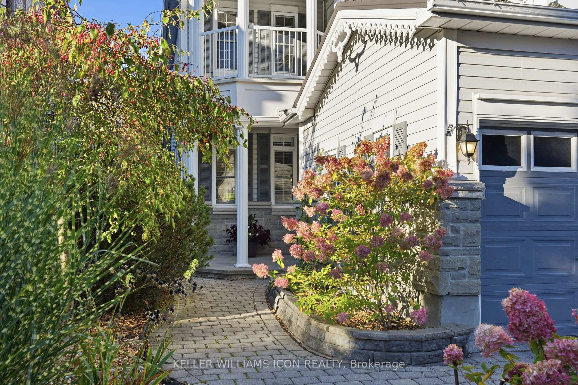 Photo 5 of 16 Hemlo Crescent, Ottawa, Kanata - Kanata Lakes/Heritage Hills — HOMEH