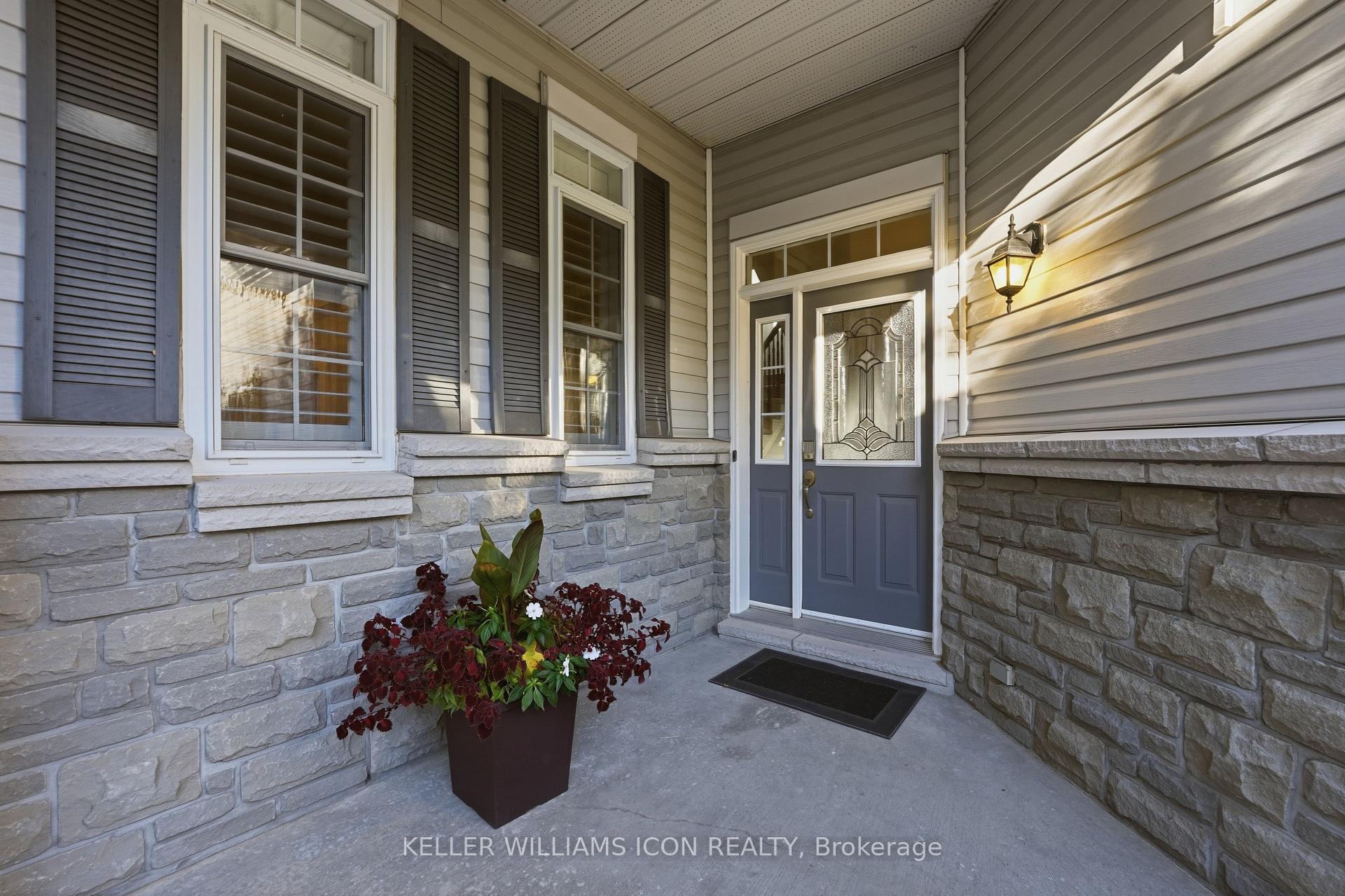 Photo 7 of 16 Hemlo Crescent, Ottawa, Kanata - Kanata Lakes/Heritage Hills — HOMEH