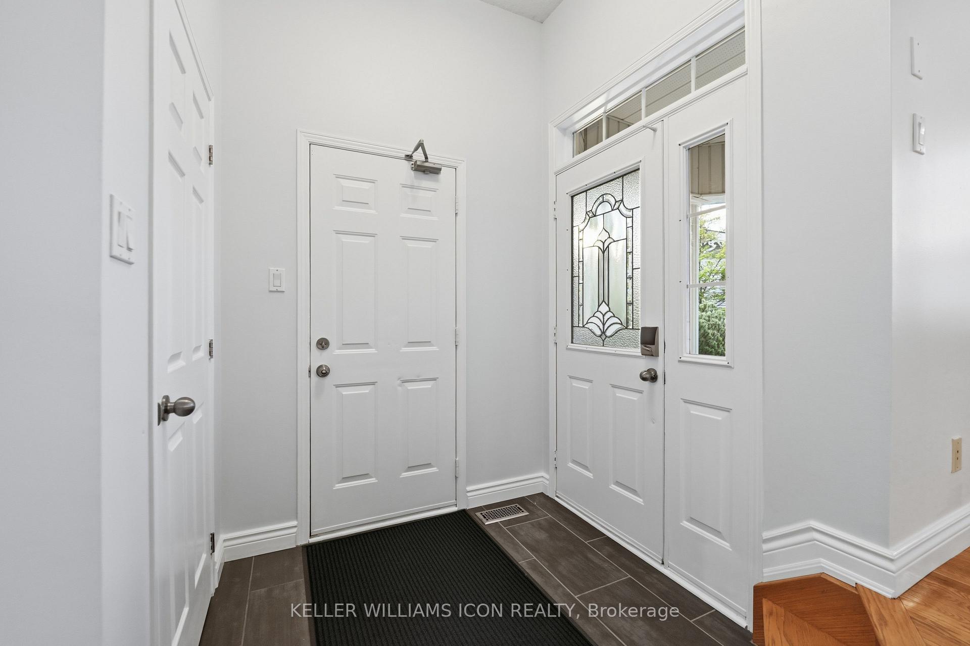 Photo 8 of 16 Hemlo Crescent, Ottawa, Kanata - Kanata Lakes/Heritage Hills — HOMEH