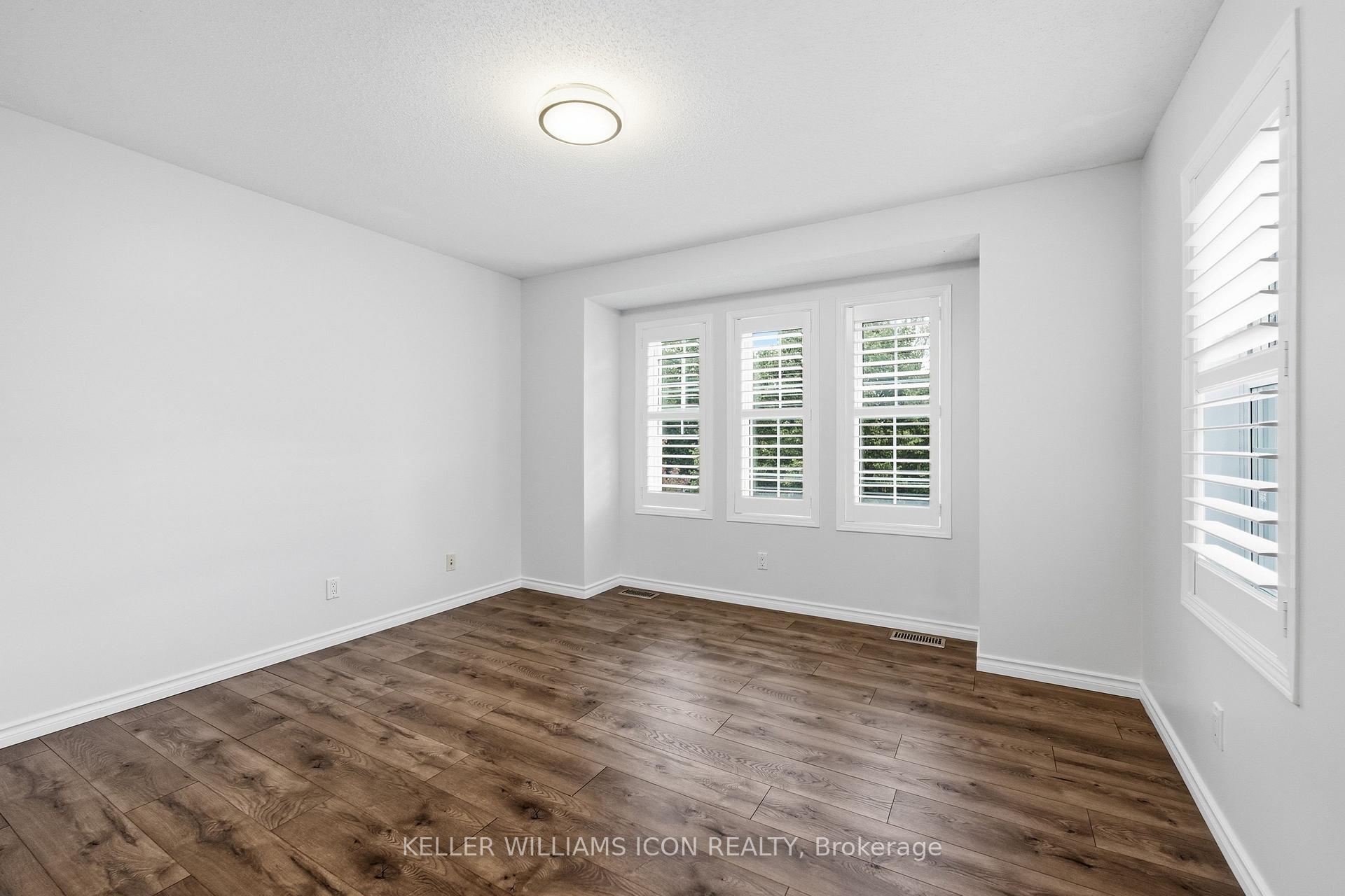 Photo 35 of 16 Hemlo Crescent, Ottawa, Kanata - Kanata Lakes/Heritage Hills — HOMEH