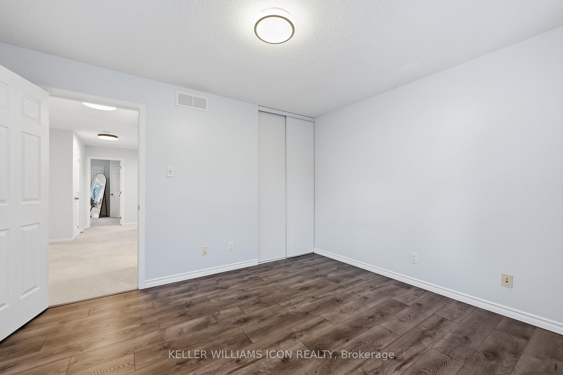 Photo 36 of 16 Hemlo Crescent, Ottawa, Kanata - Kanata Lakes/Heritage Hills — HOMEH