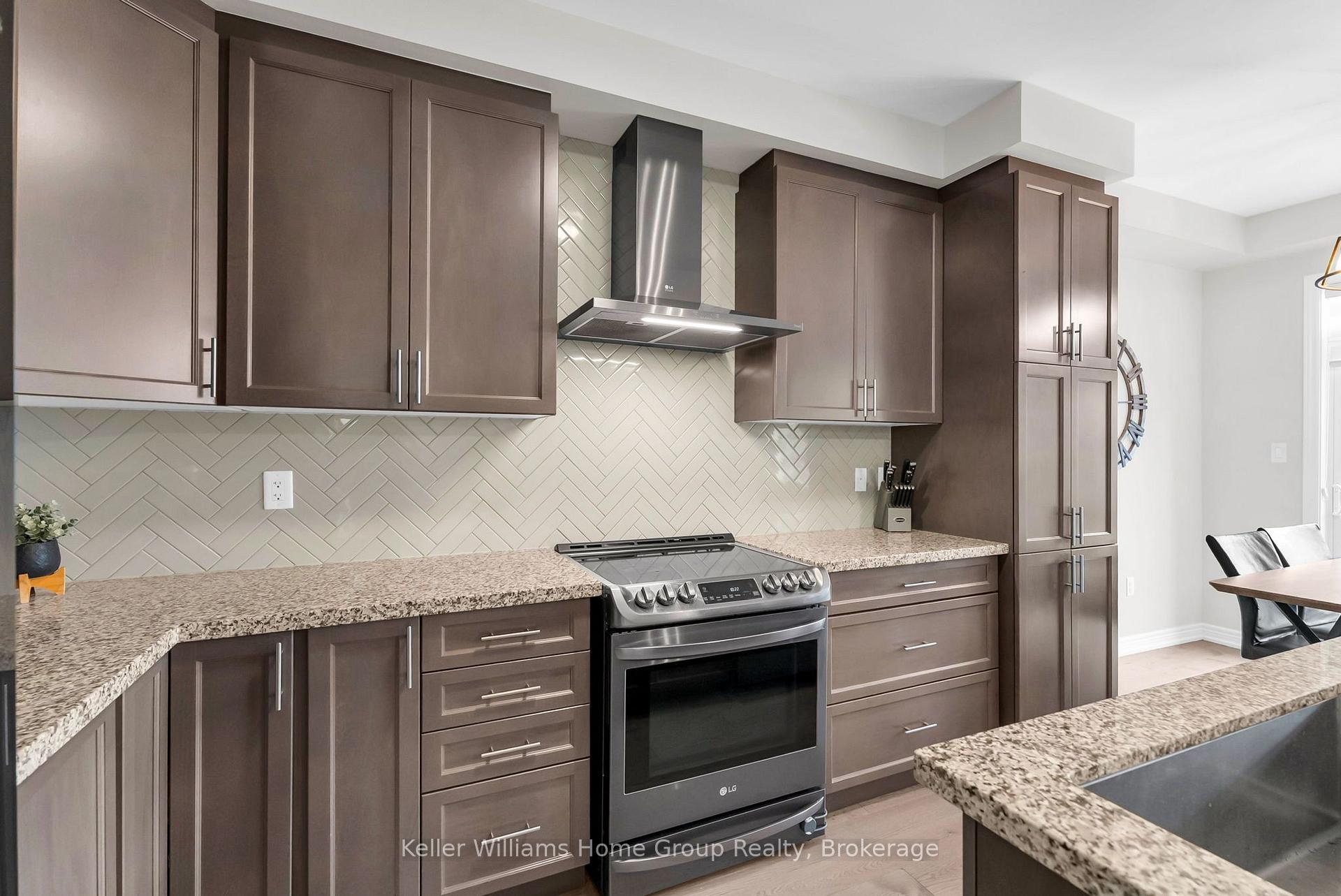 Photo 16 of 108 Mutrie Boulevard, Guelph/Eramosa, Rockwood — HOMEH