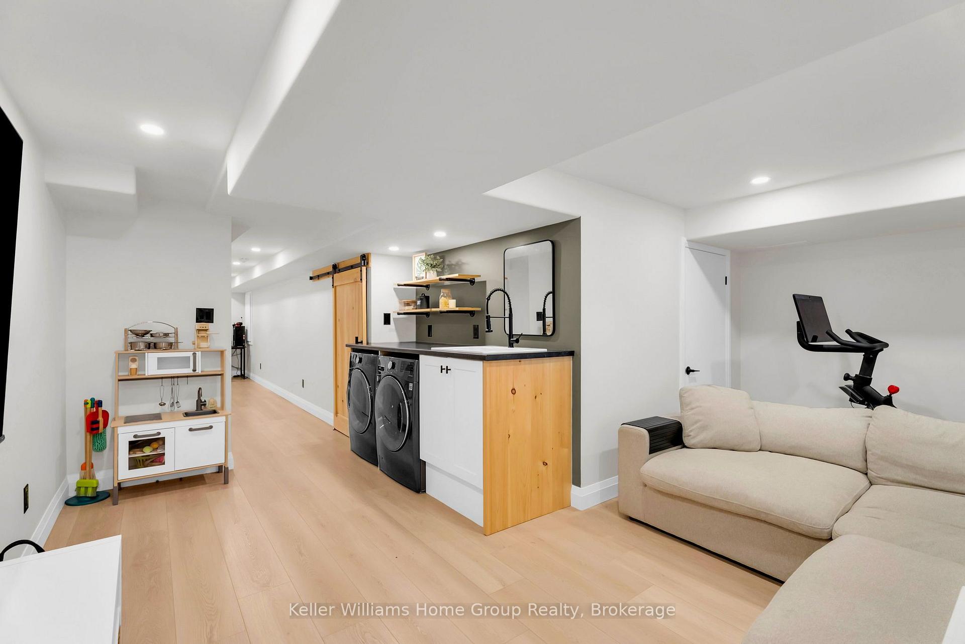 Photo 33 of 108 Mutrie Boulevard, Guelph/Eramosa, Rockwood — HOMEH