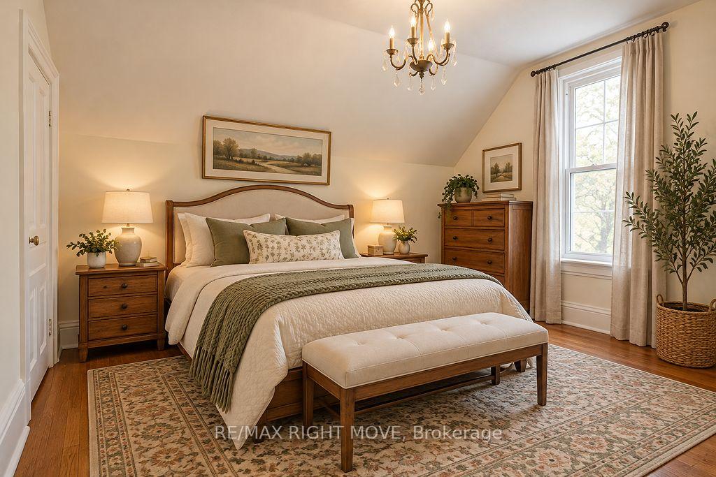 Photo 8 of 129 Coldwater Road W, Orillia — HOMEH