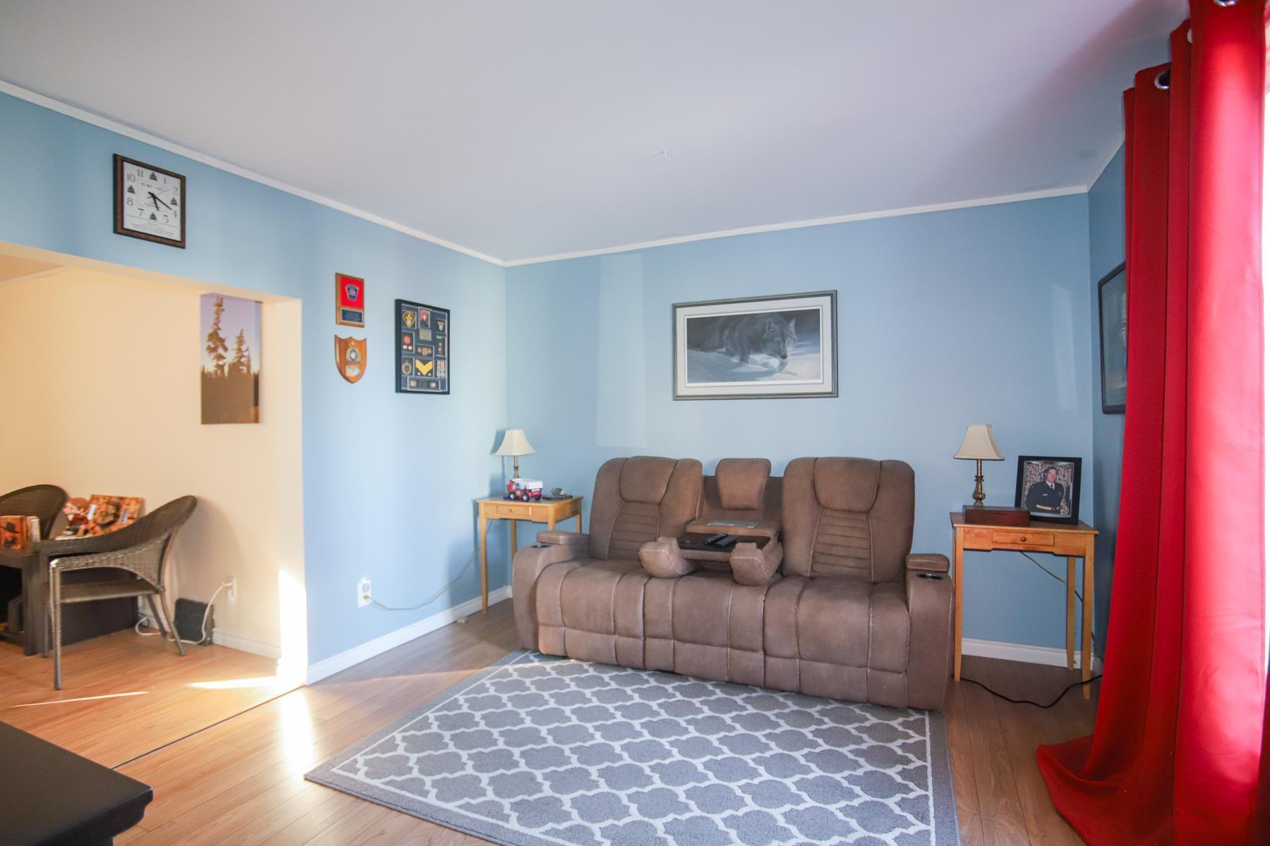 Photo 4 of 253 St. James Street, Sault Ste Marie, Ward 2 — HOMEH