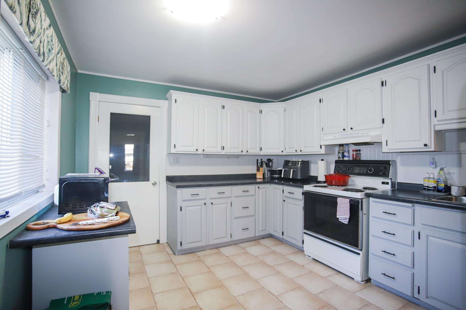 Photo 10 of 253 St. James Street, Sault Ste Marie, Ward 2 — HOMEH