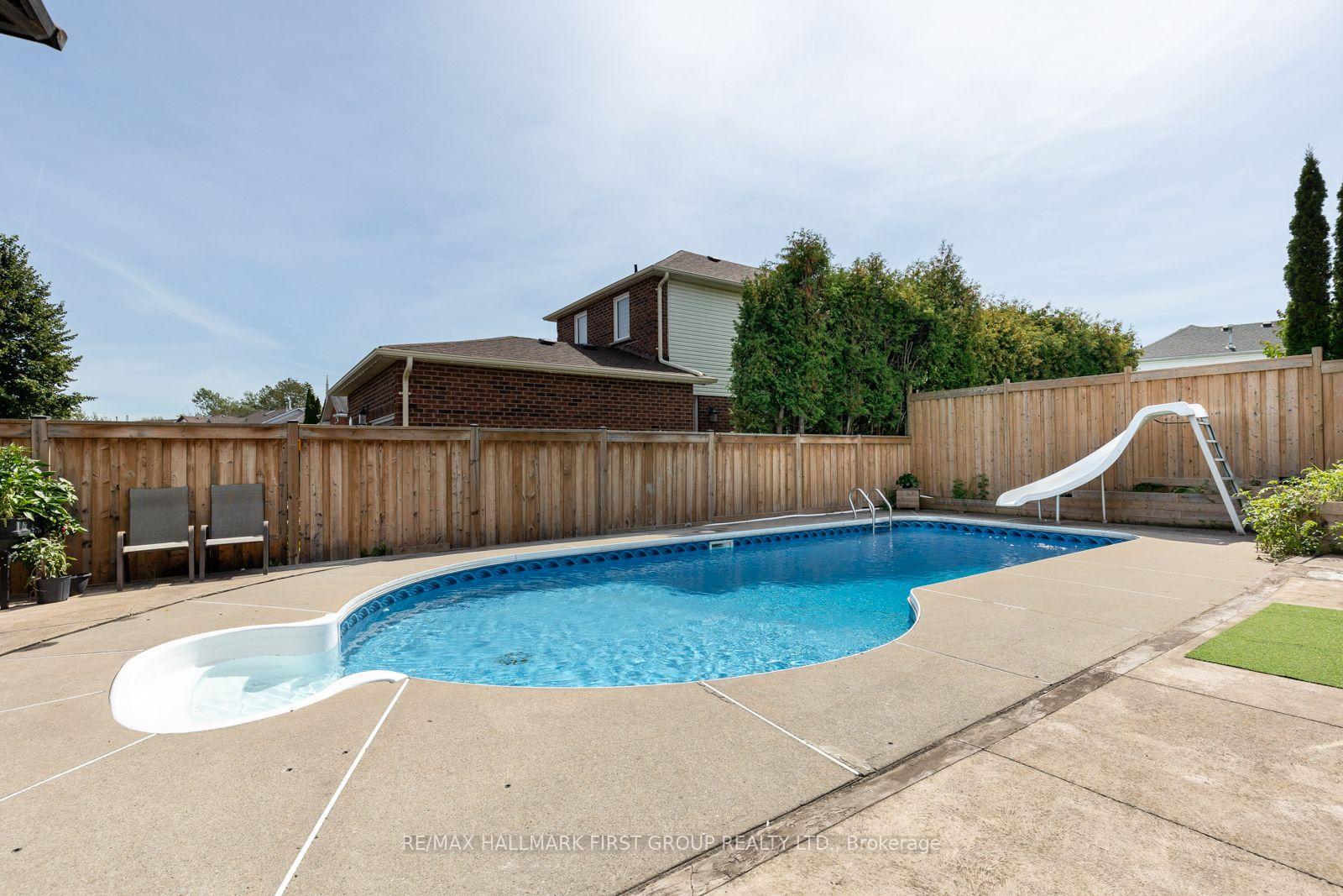 Photo 45 of 1 Audrey Court, Clarington, Courtice — HOMEH