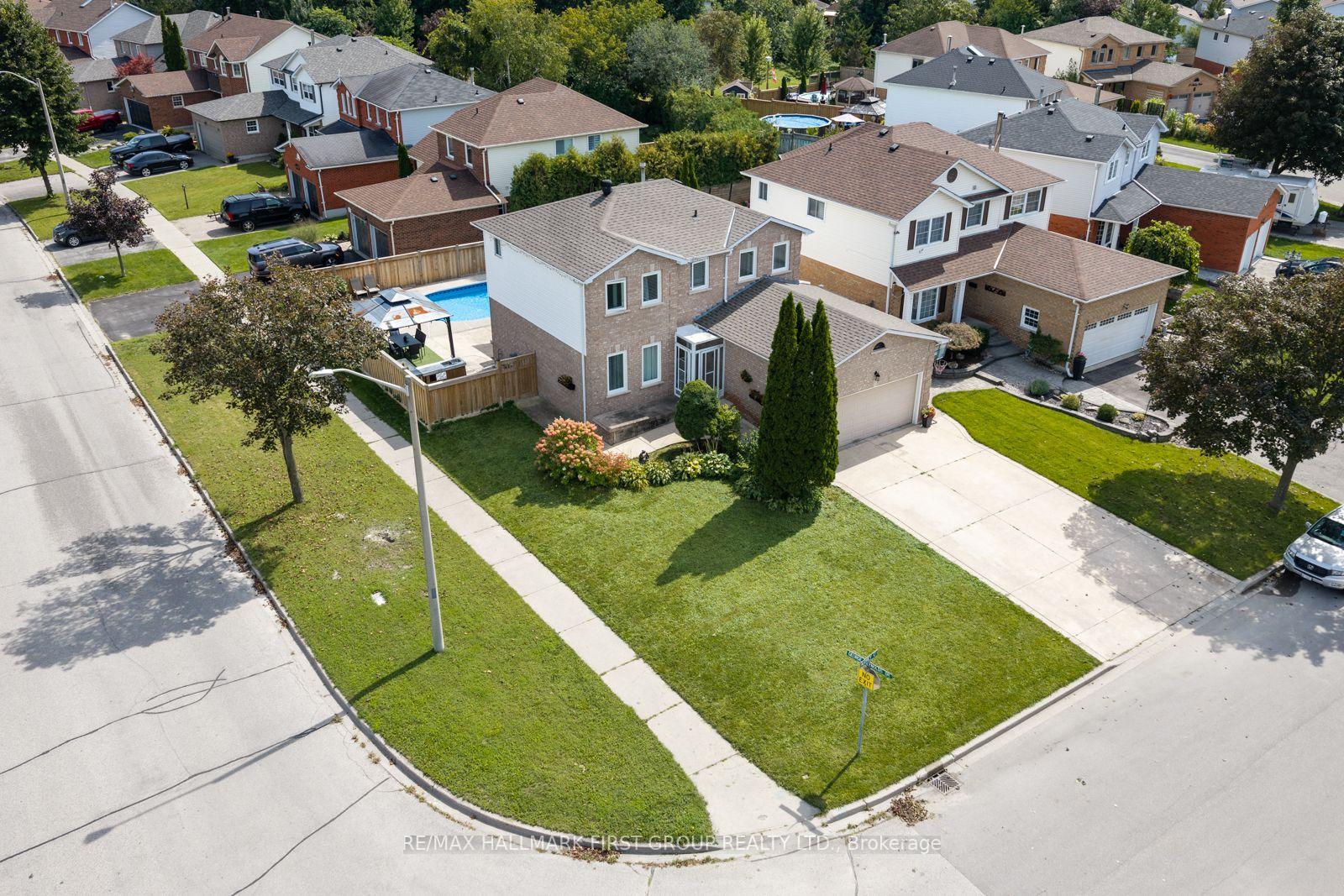 Photo 54 of 1 Audrey Court, Clarington, Courtice — HOMEH