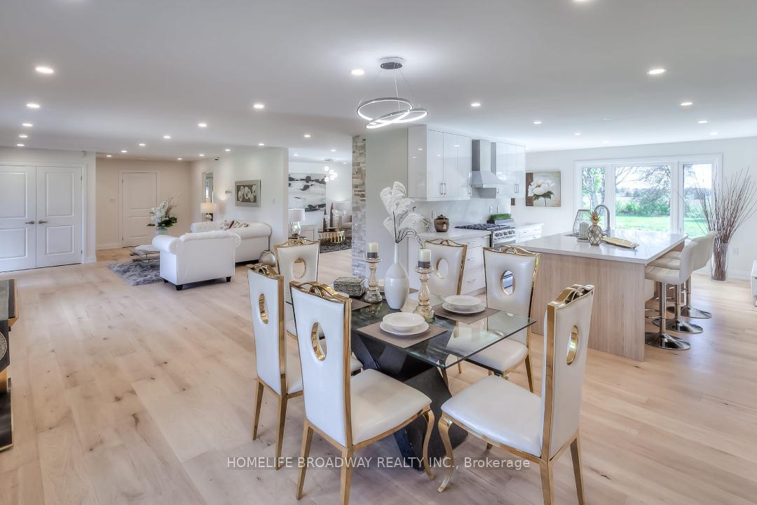 Photo 4 of 5875 19th Avenue, Markham, Rural Markham — HOMEH