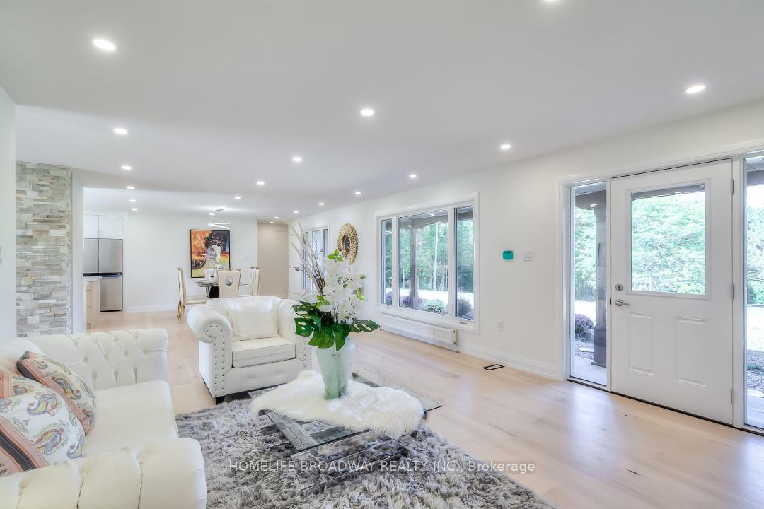 Photo 10 of 5875 19th Avenue, Markham, Rural Markham — HOMEH