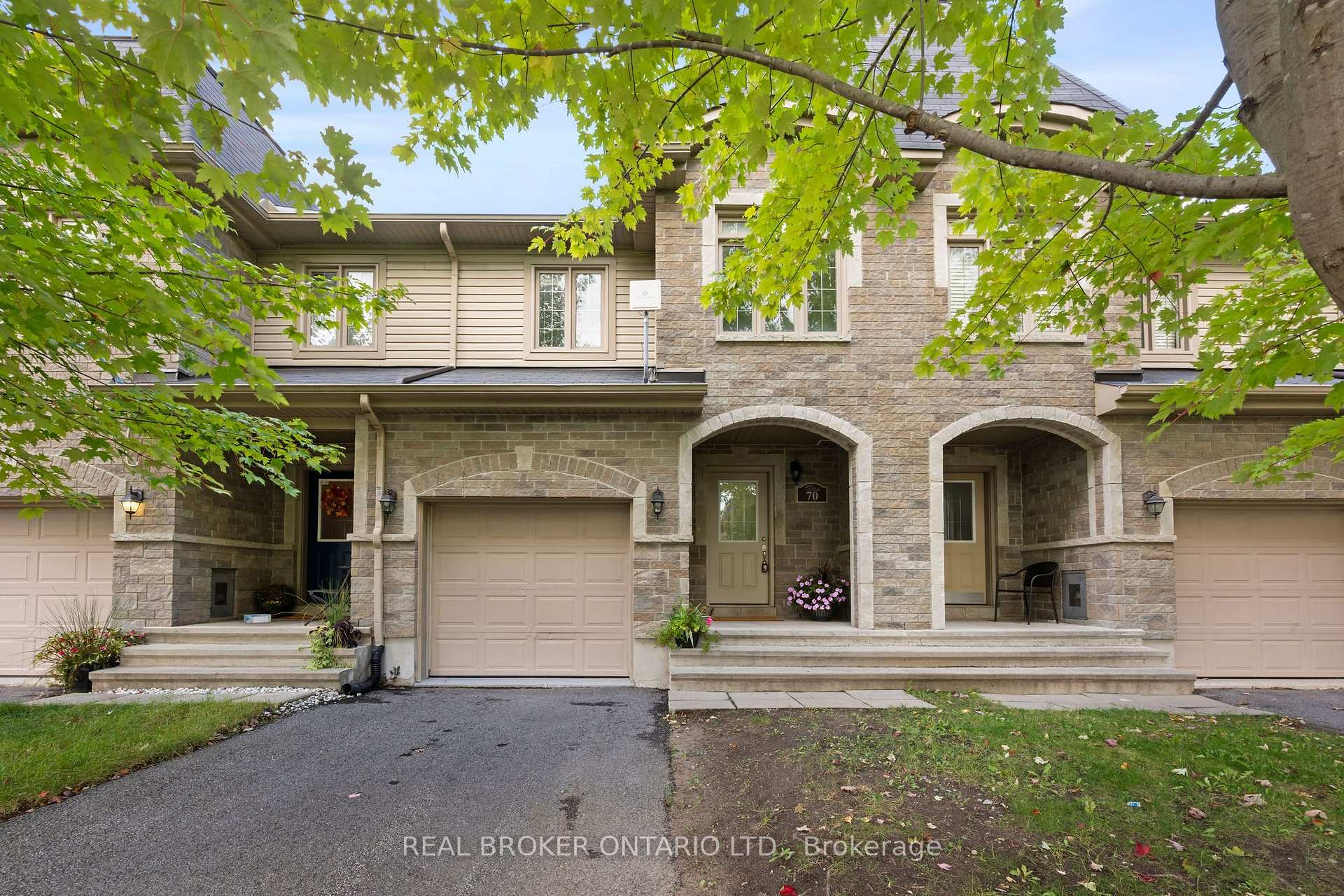 Photo of 70 Asselin Street