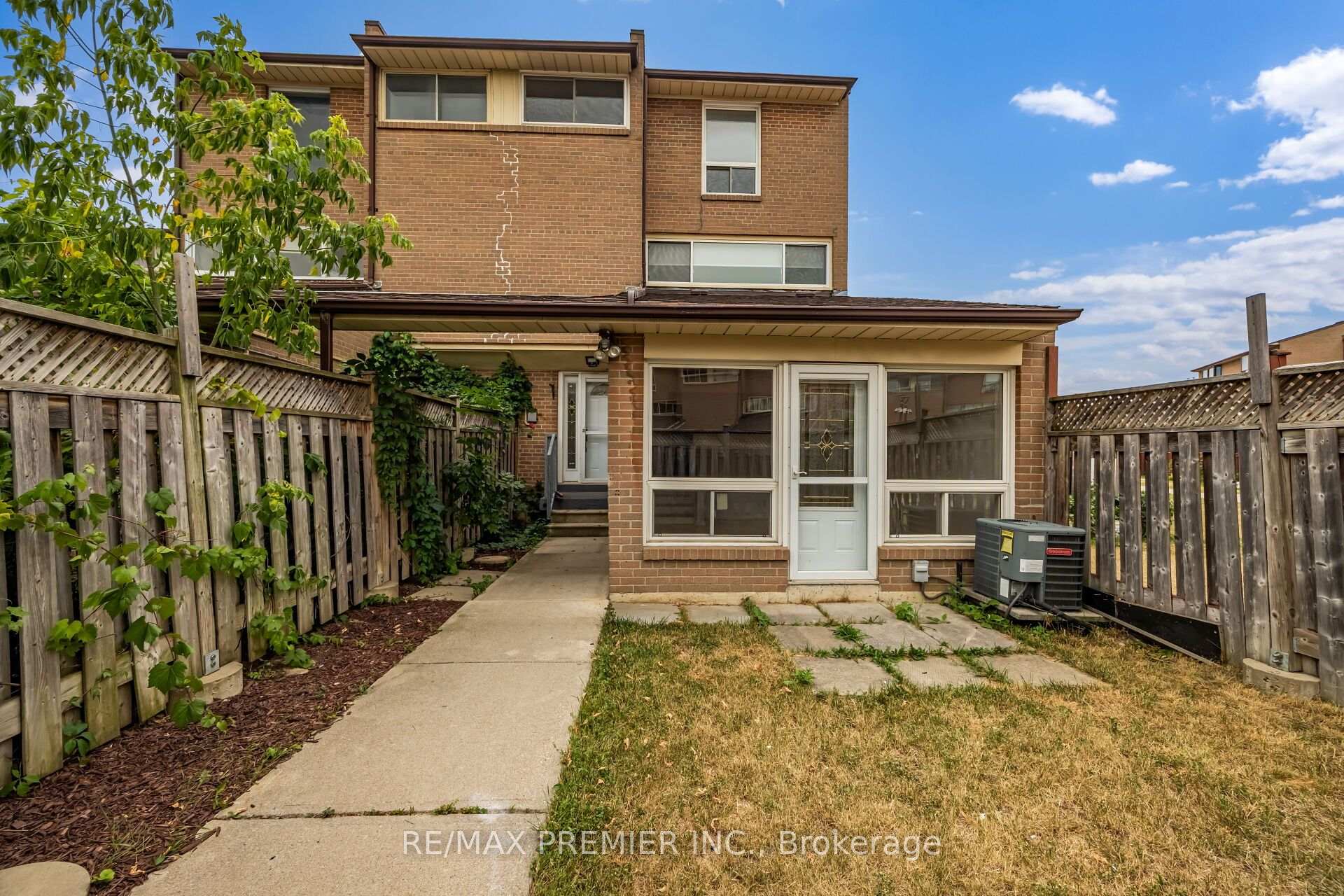 Photo 1 of Unit 82, 248 John Garland Boulevard, Etobicoke, West Humber-Clairville — HOMEH