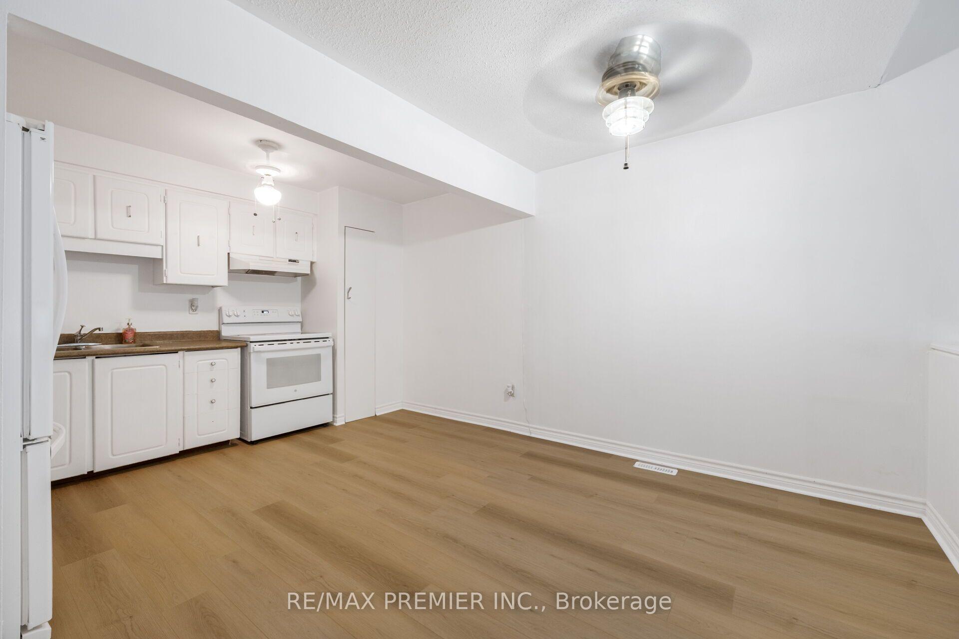 Photo 11 of Unit 82, 248 John Garland Boulevard, Etobicoke, West Humber-Clairville — HOMEH