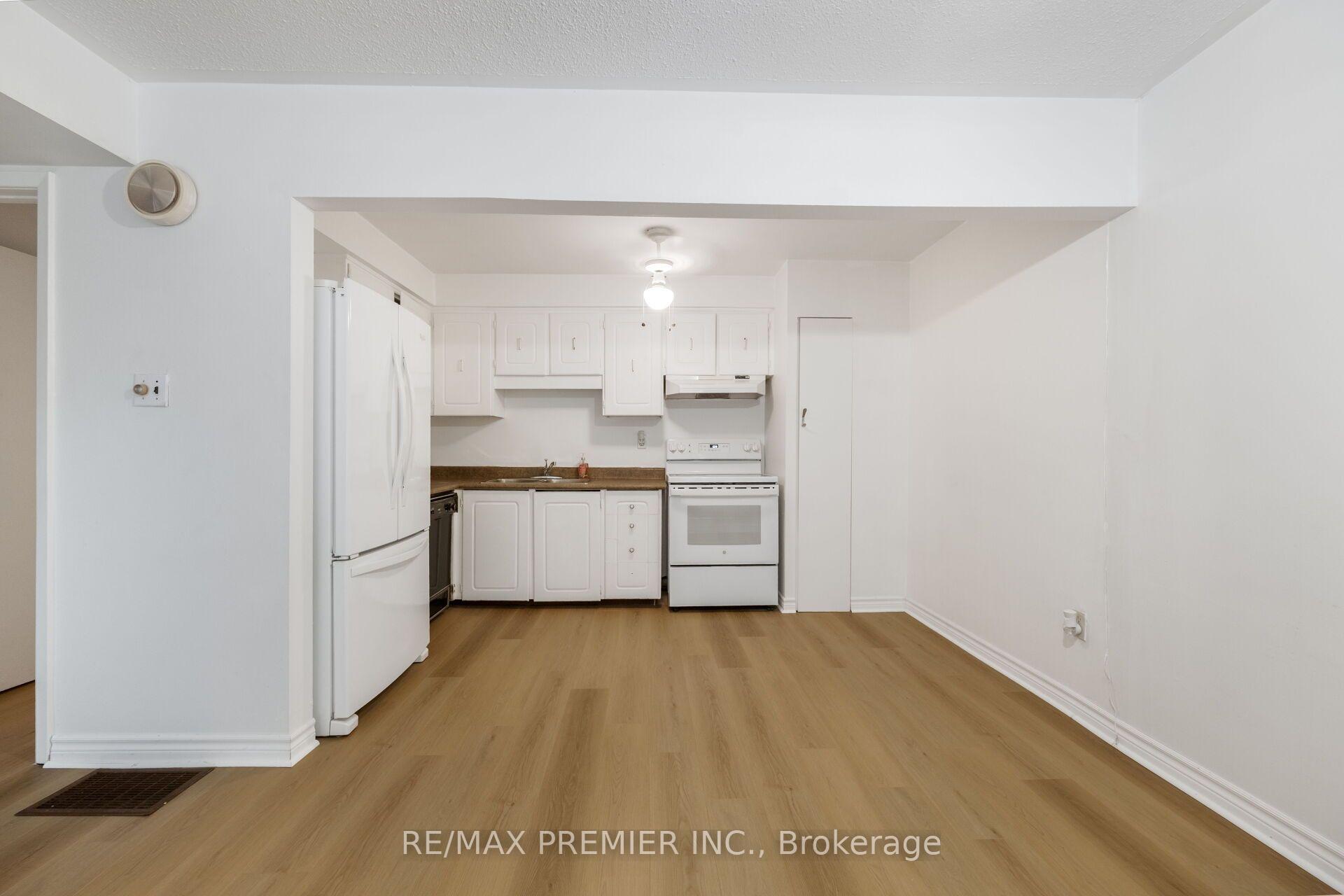 Photo 12 of Unit 82, 248 John Garland Boulevard, Etobicoke, West Humber-Clairville — HOMEH
