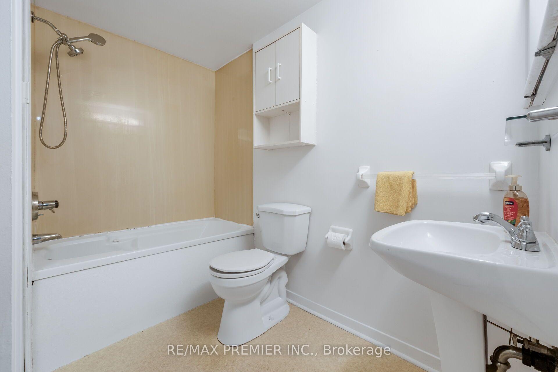 Photo 19 of Unit 82, 248 John Garland Boulevard, Etobicoke, West Humber-Clairville — HOMEH