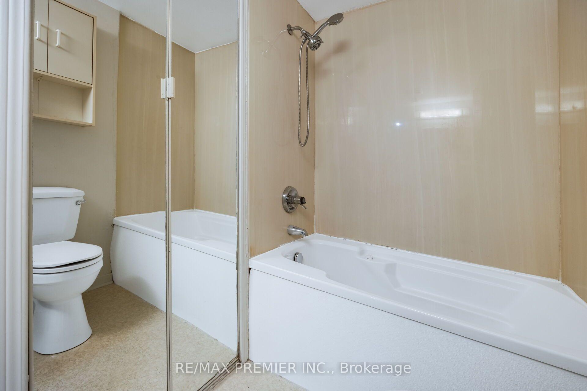 Photo 20 of Unit 82, 248 John Garland Boulevard, Etobicoke, West Humber-Clairville — HOMEH