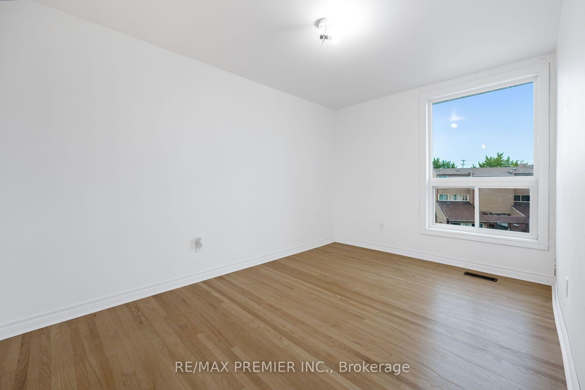 Photo 21 of Unit 82, 248 John Garland Boulevard, Etobicoke, West Humber-Clairville — HOMEH