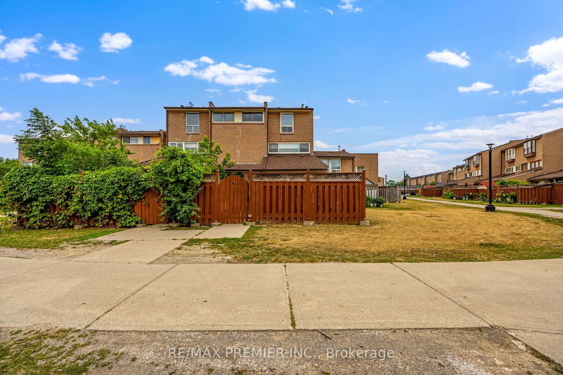 Photo 29 of Unit 82, 248 John Garland Boulevard, Etobicoke, West Humber-Clairville — HOMEH