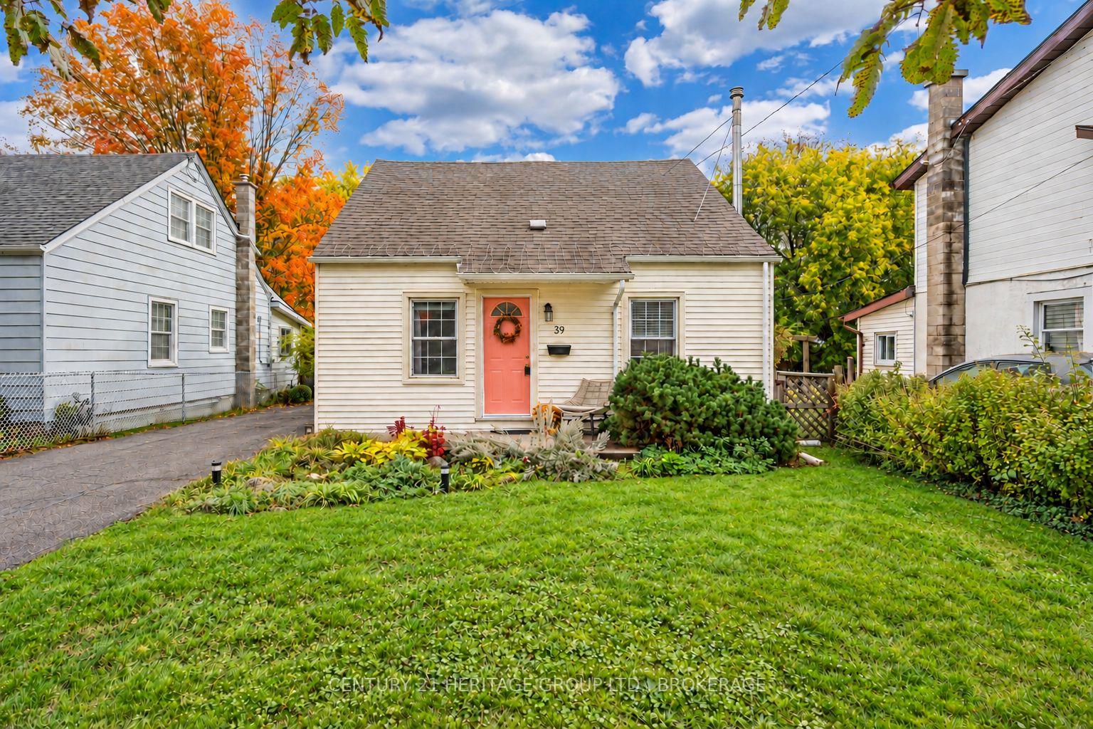 Photo 1 of 39 Lorne Street, Kingston, East of Sir John A. Blvd — HOMEH