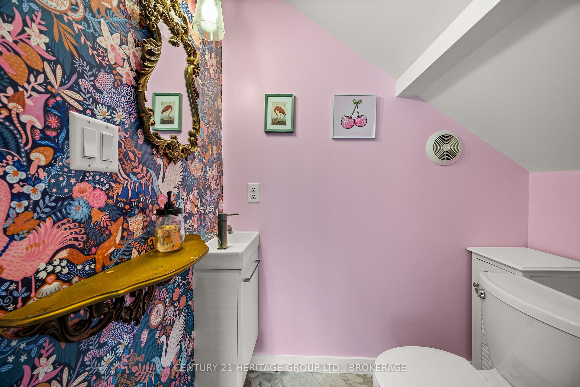 Photo 13 of 39 Lorne Street, Kingston, East of Sir John A. Blvd — HOMEH
