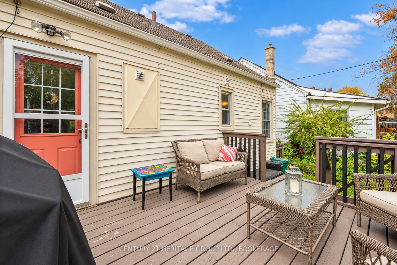 Photo 15 of 39 Lorne Street, Kingston, East of Sir John A. Blvd — HOMEH