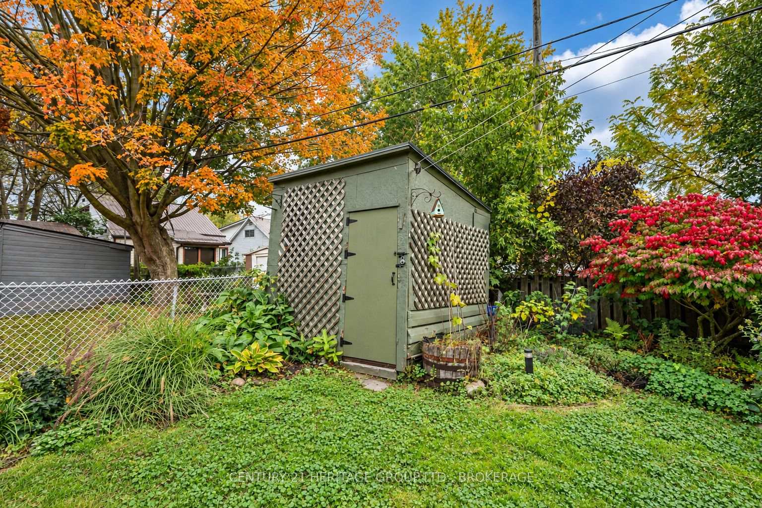 Photo 17 of 39 Lorne Street, Kingston, East of Sir John A. Blvd — HOMEH