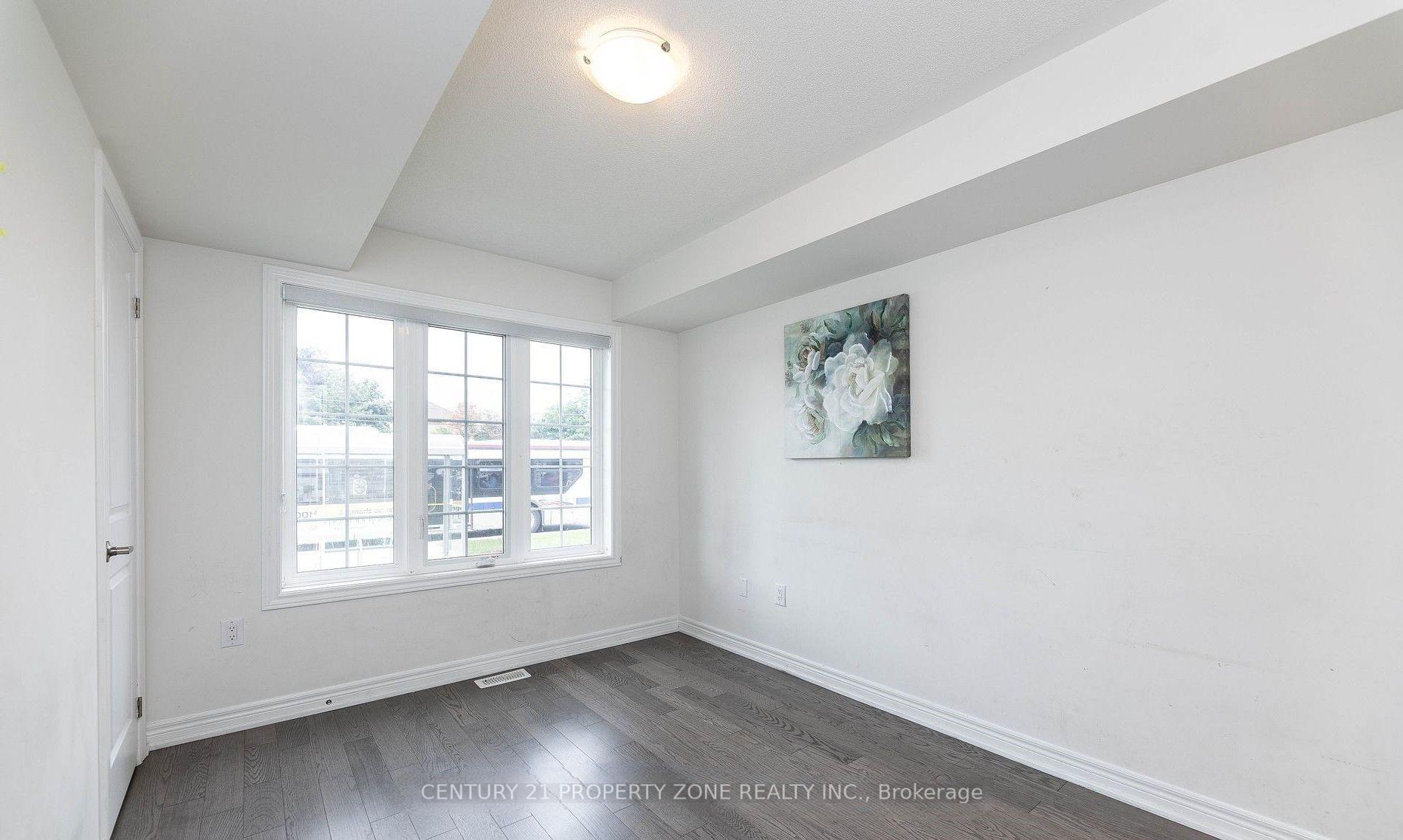 Photo 6 of Unit Ground floor, 39 Hashmi Place, Brampton, Credit Valley — HOMEH