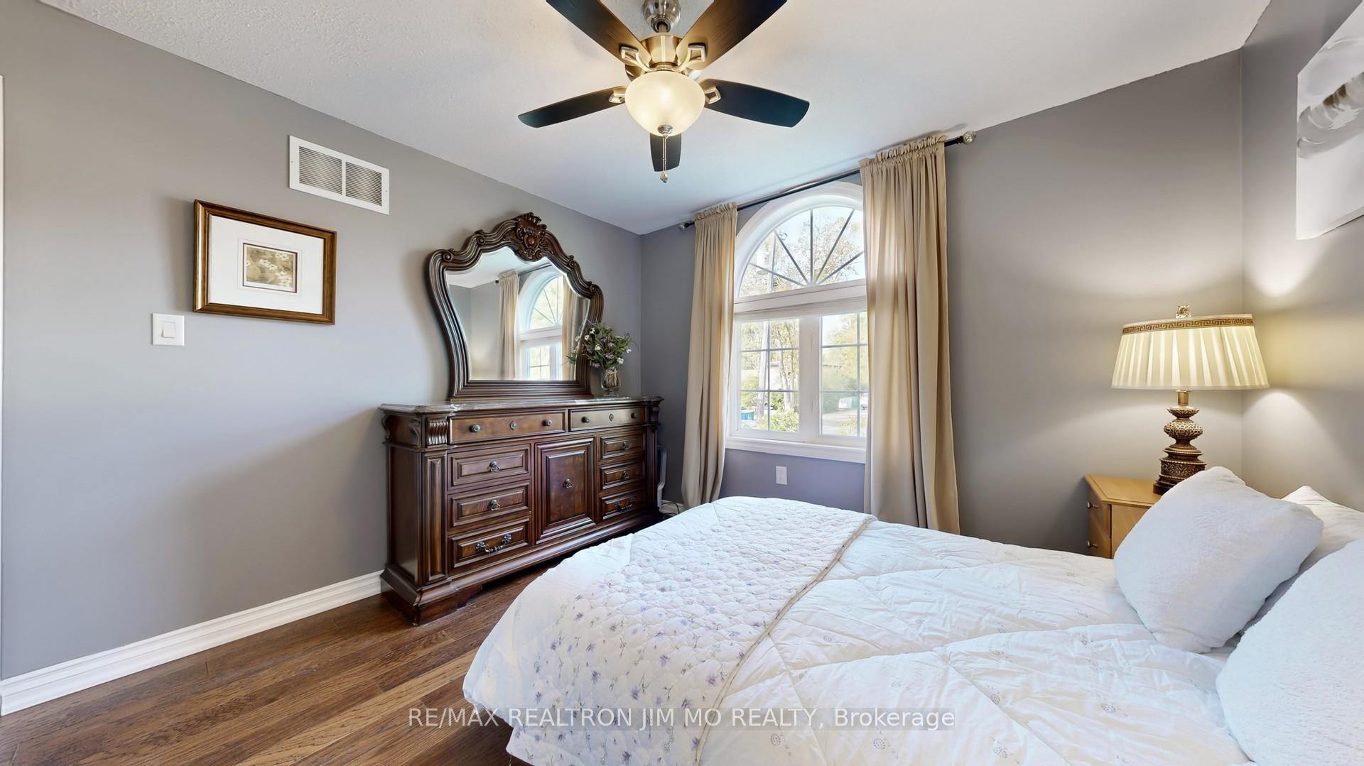 Photo 18 of 751 Sedore Avenue, Georgina, Historic Lakeshore Communities — HOMEH