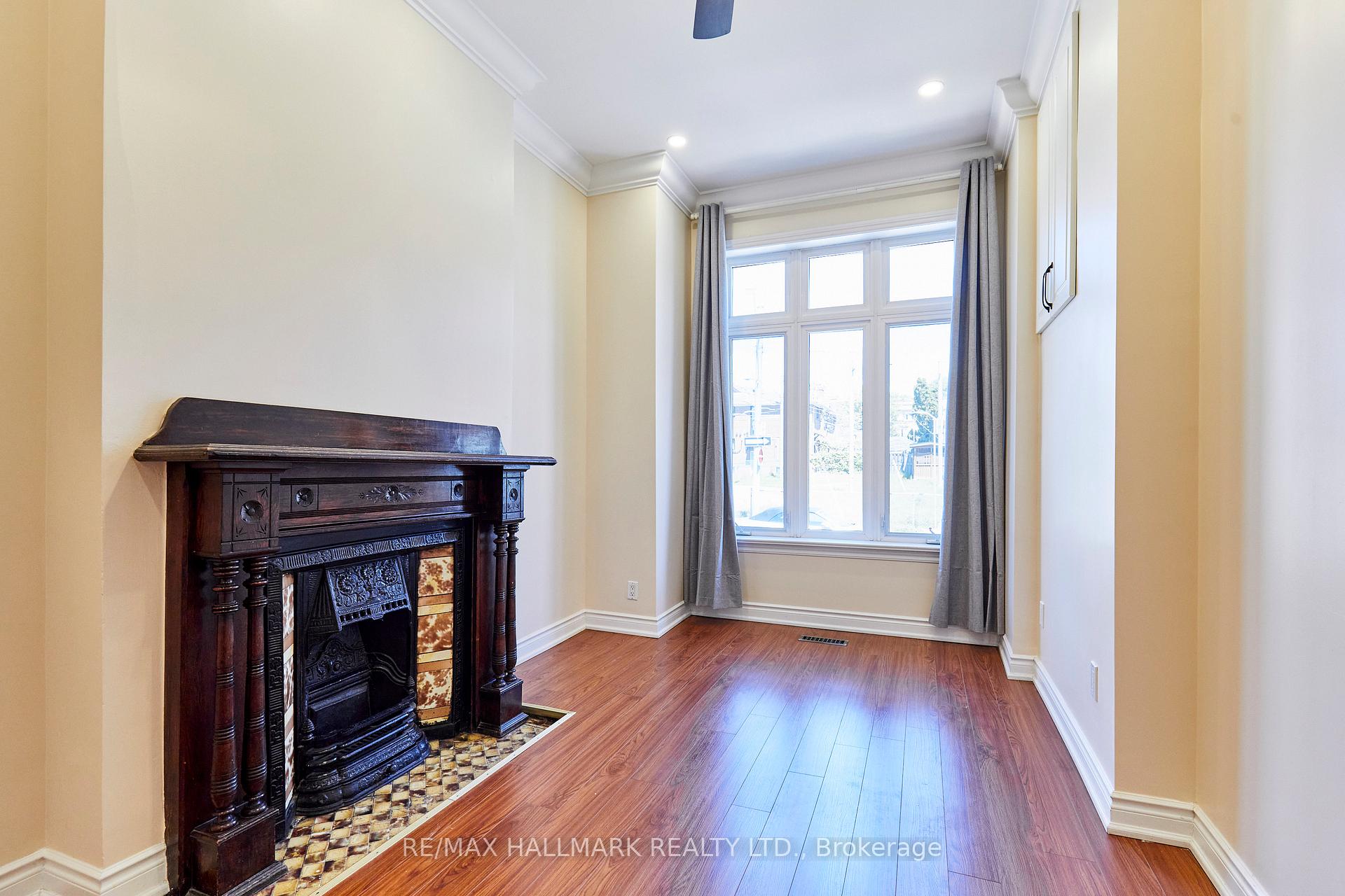 Photo 5 of 95 Wolseley Street, Toronto, Kensington-Chinatown — HOMEH