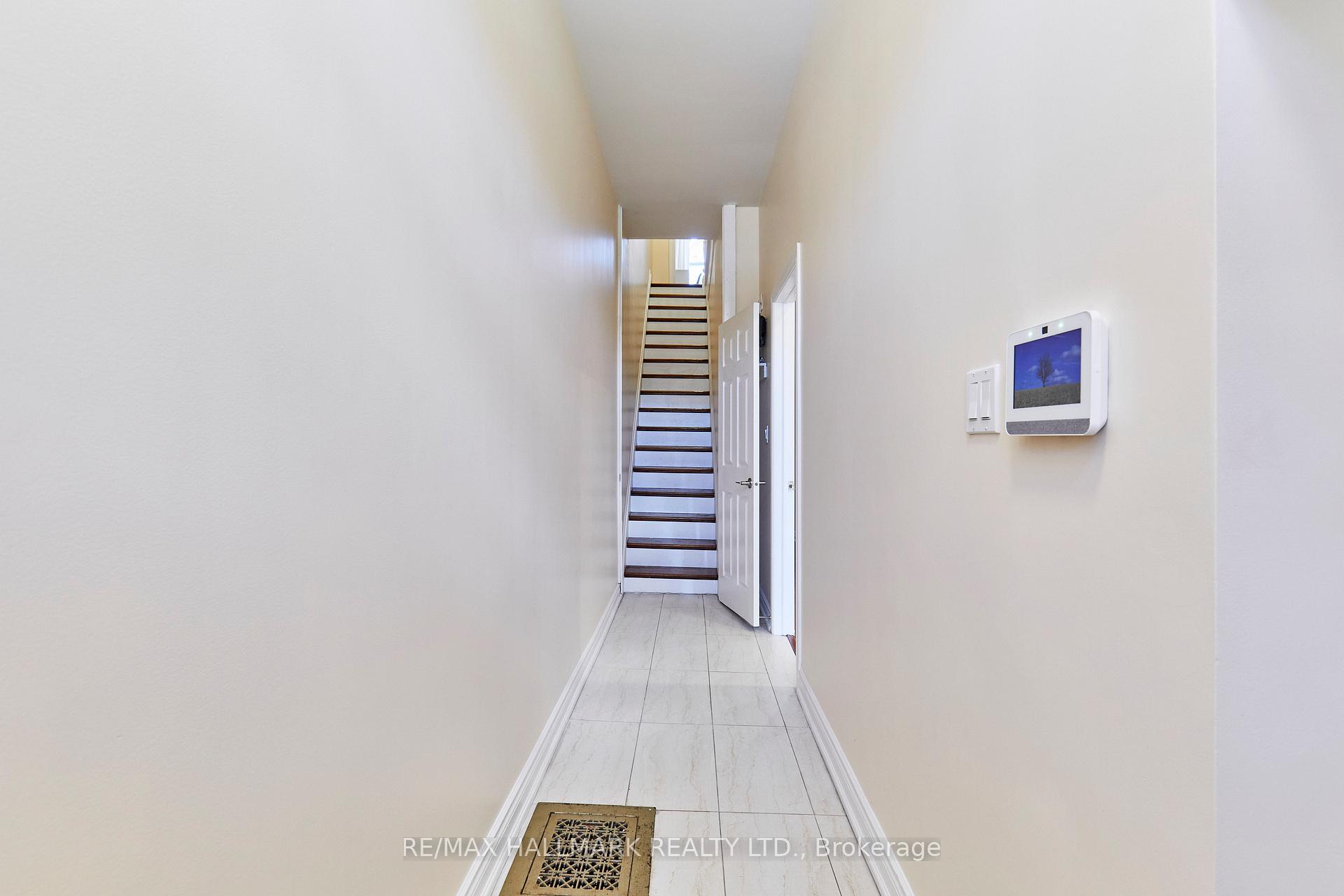 Photo 15 of 95 Wolseley Street, Toronto, Kensington-Chinatown — HOMEH