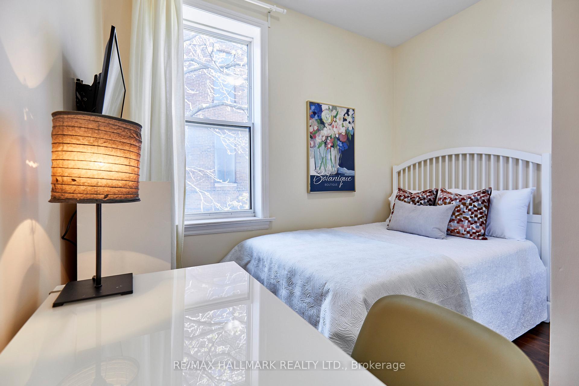 Photo 18 of 95 Wolseley Street, Toronto, Kensington-Chinatown — HOMEH