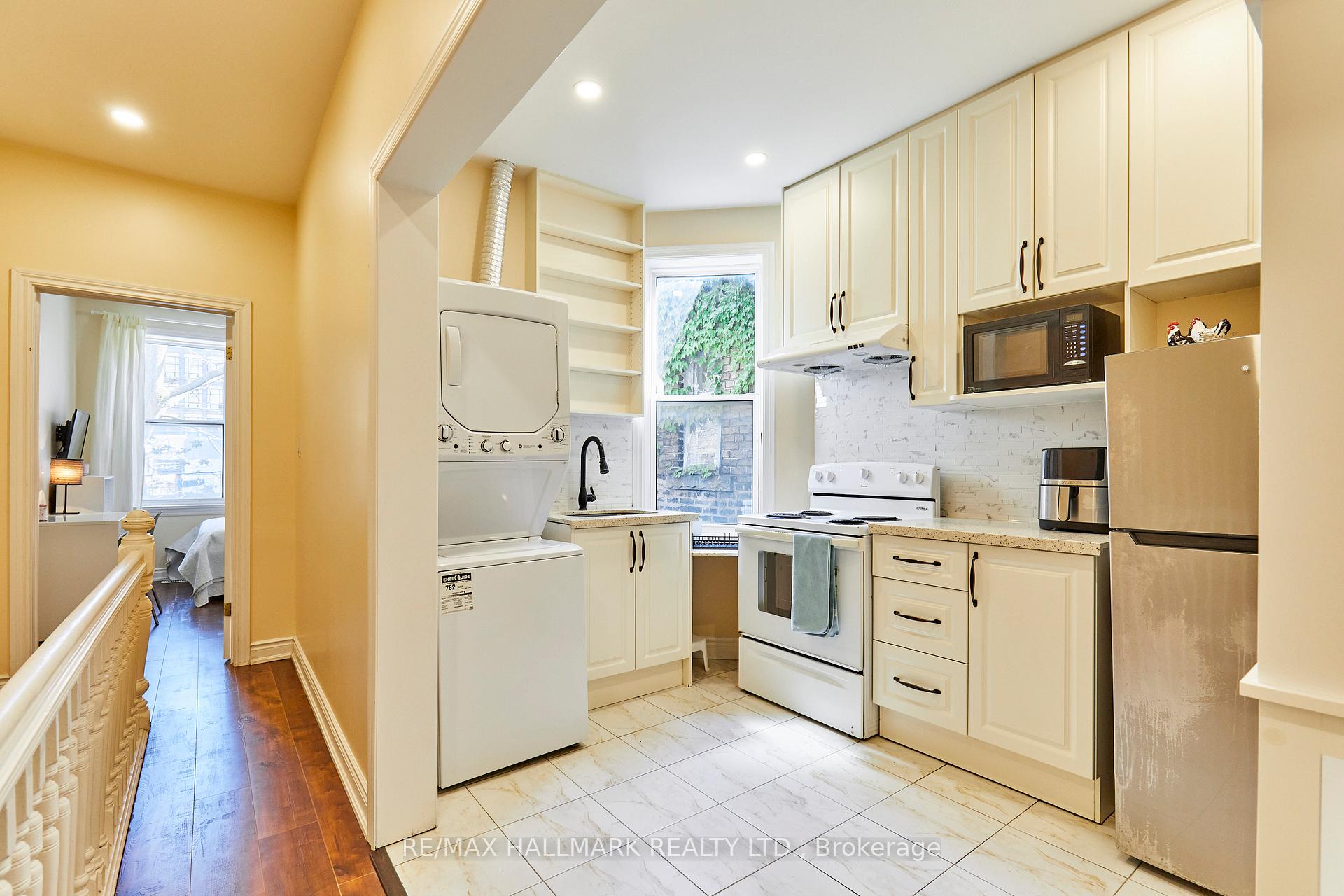 Photo 21 of 95 Wolseley Street, Toronto, Kensington-Chinatown — HOMEH