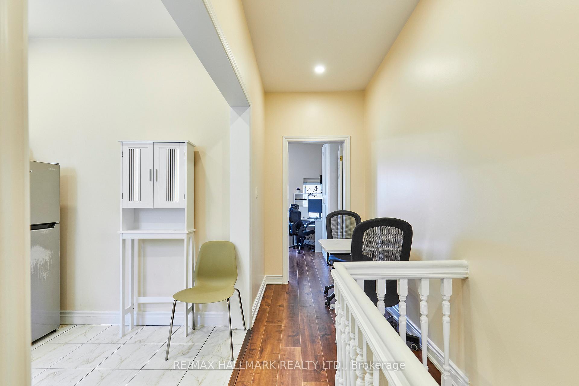 Photo 24 of 95 Wolseley Street, Toronto, Kensington-Chinatown — HOMEH
