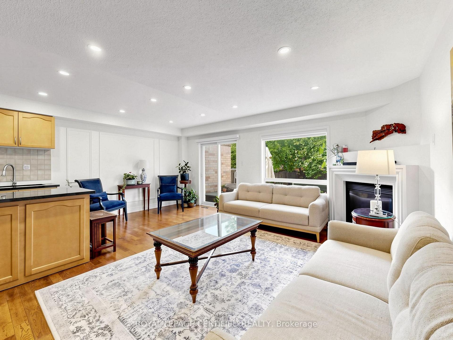 Photo 6 of 3947 Stardust Drive, Mississauga, Churchill Meadows — HOMEH