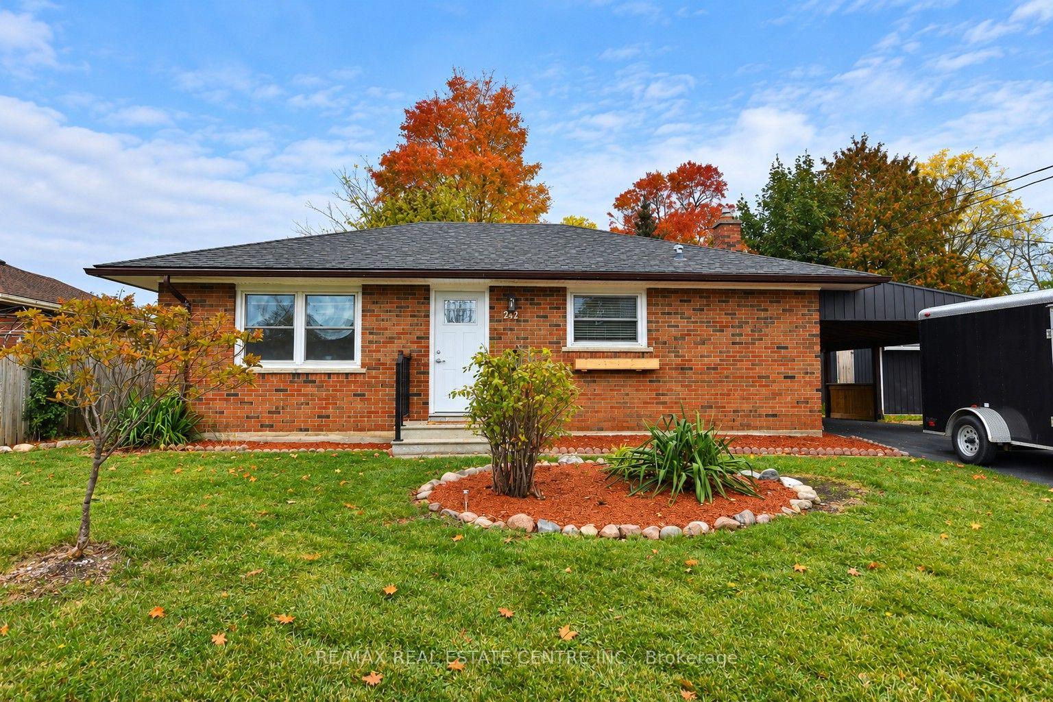 Photo 1 of 242 Chestnut Street S, Cambridge, Preston South — HOMEH