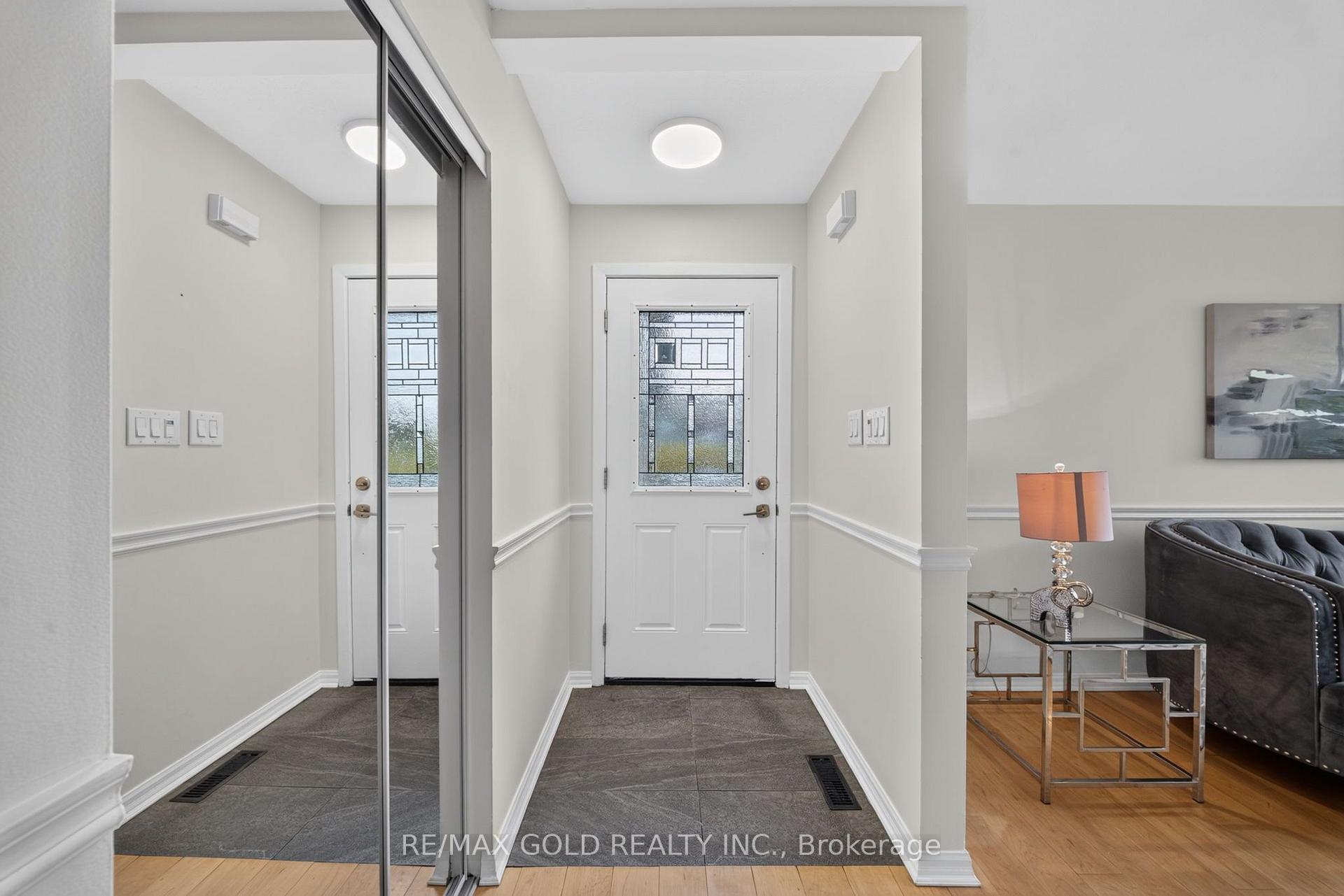Photo 6 of 722 Balmoral Drive, Brampton, Avondale — HOMEH