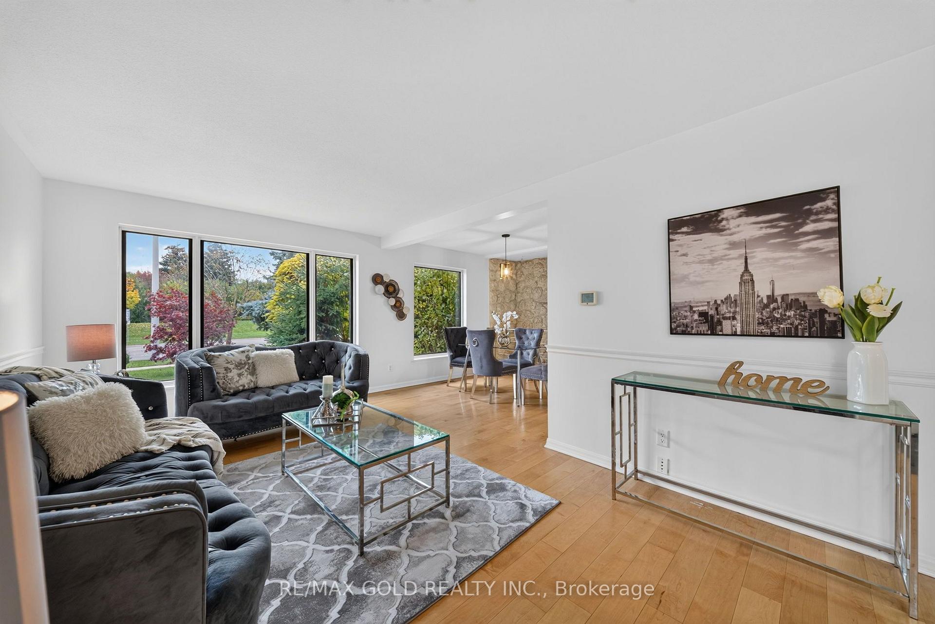 Photo 9 of 722 Balmoral Drive, Brampton, Avondale — HOMEH