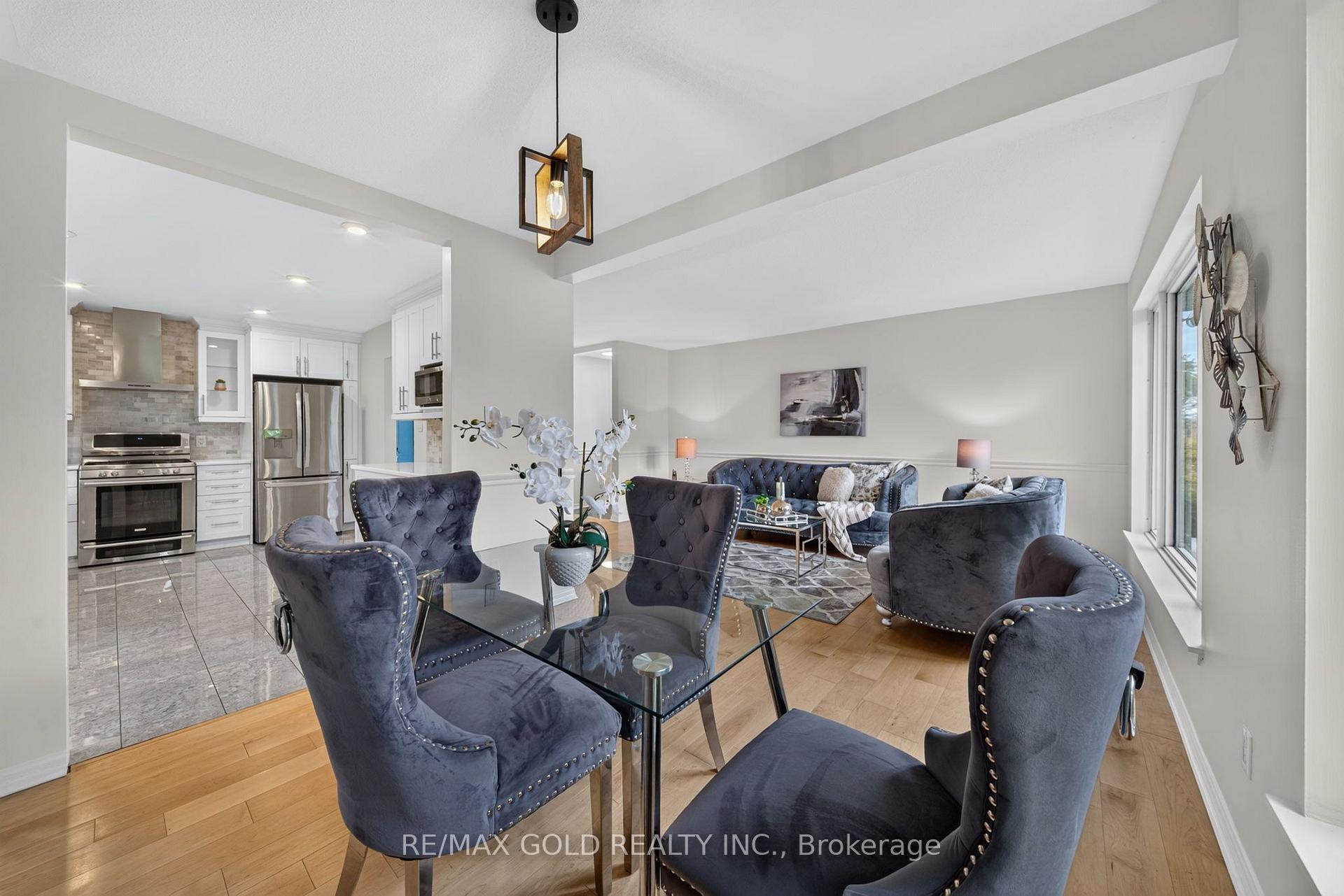 Photo 15 of 722 Balmoral Drive, Brampton, Avondale — HOMEH
