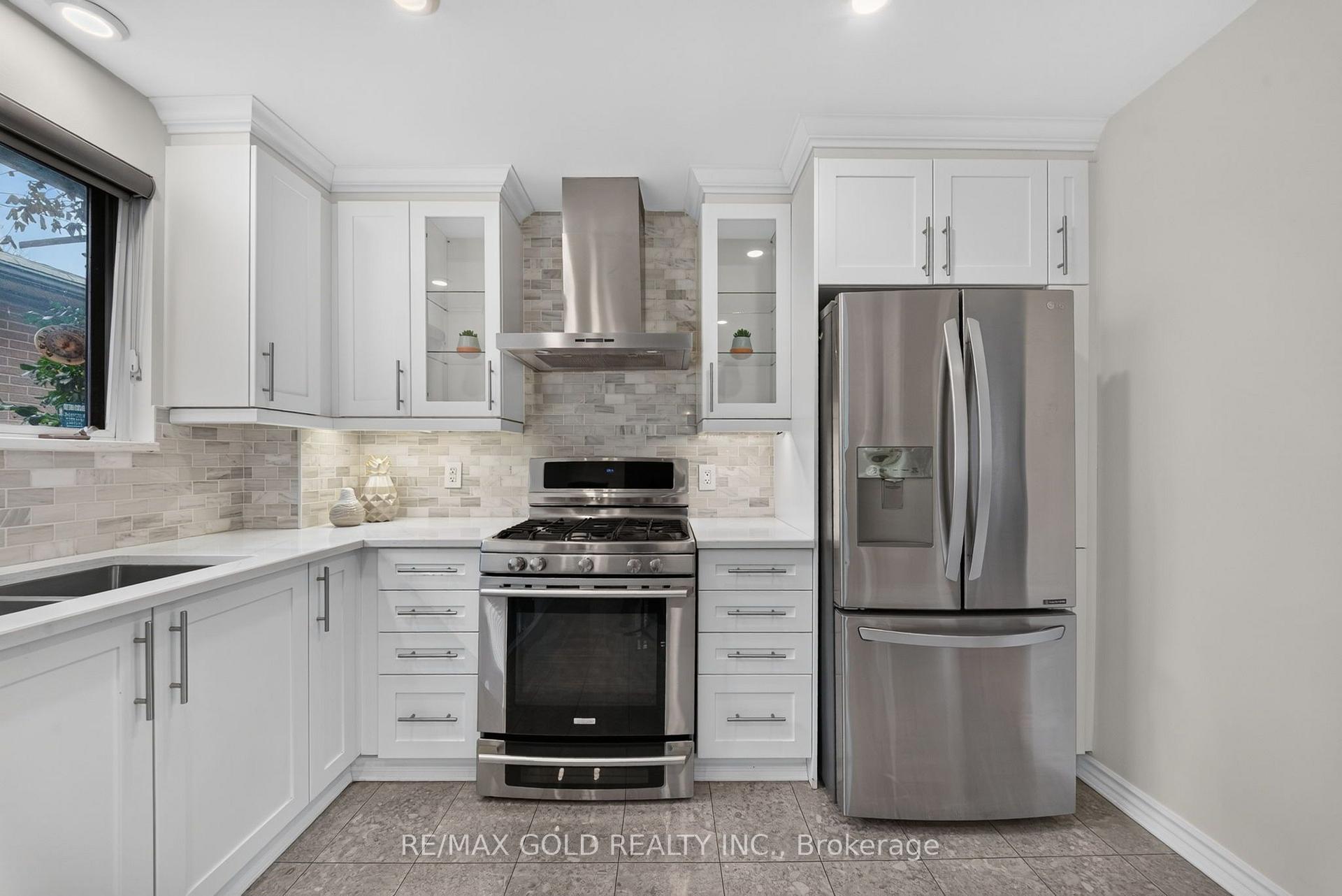 Photo 22 of 722 Balmoral Drive, Brampton, Avondale — HOMEH