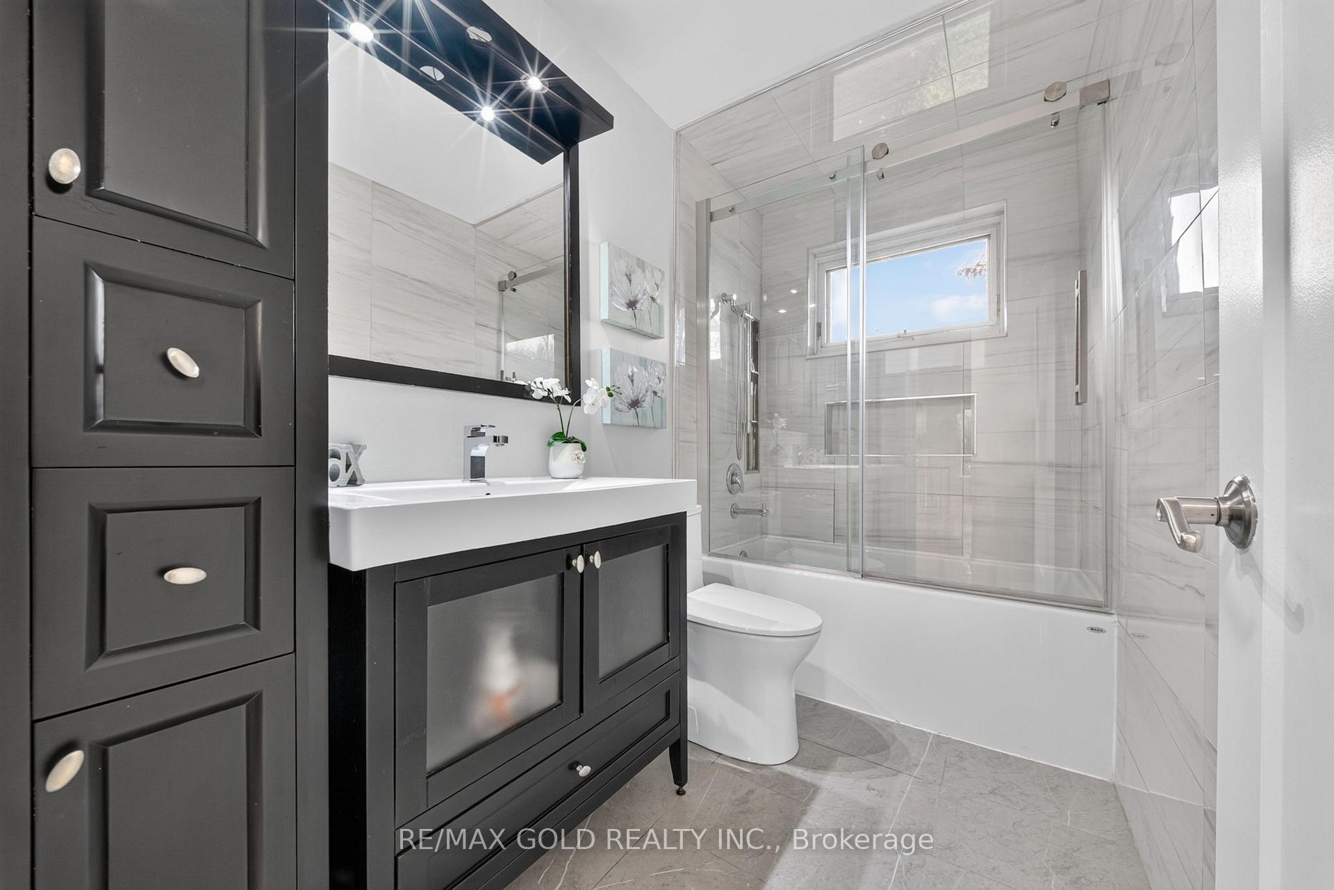 Photo 29 of 722 Balmoral Drive, Brampton, Avondale — HOMEH