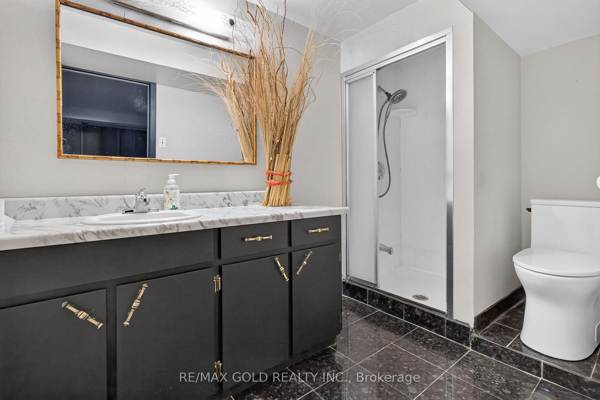 Photo 38 of 722 Balmoral Drive, Brampton, Avondale — HOMEH