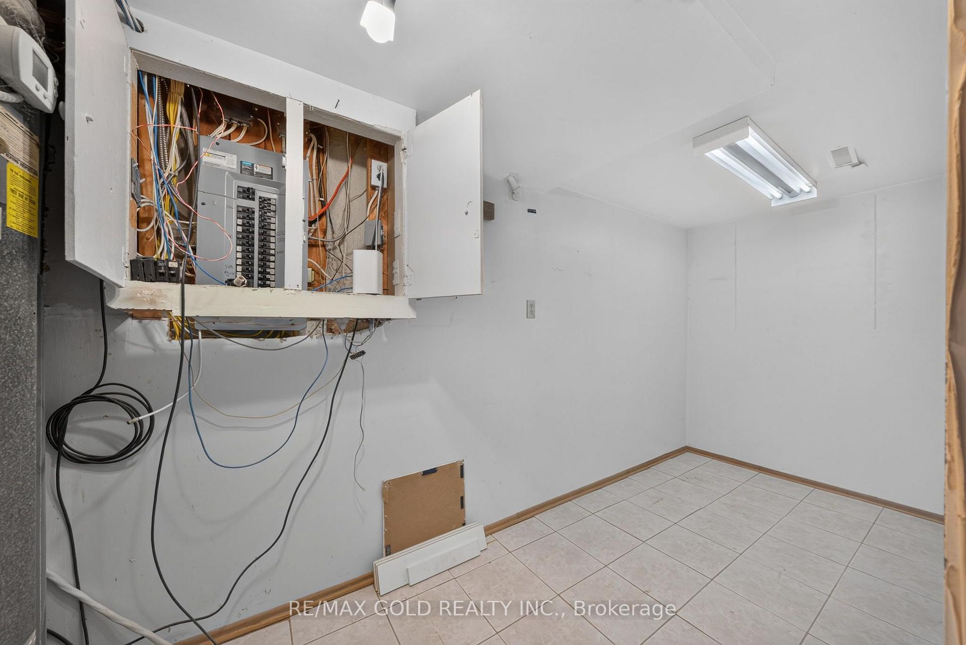 Photo 39 of 722 Balmoral Drive, Brampton, Avondale — HOMEH