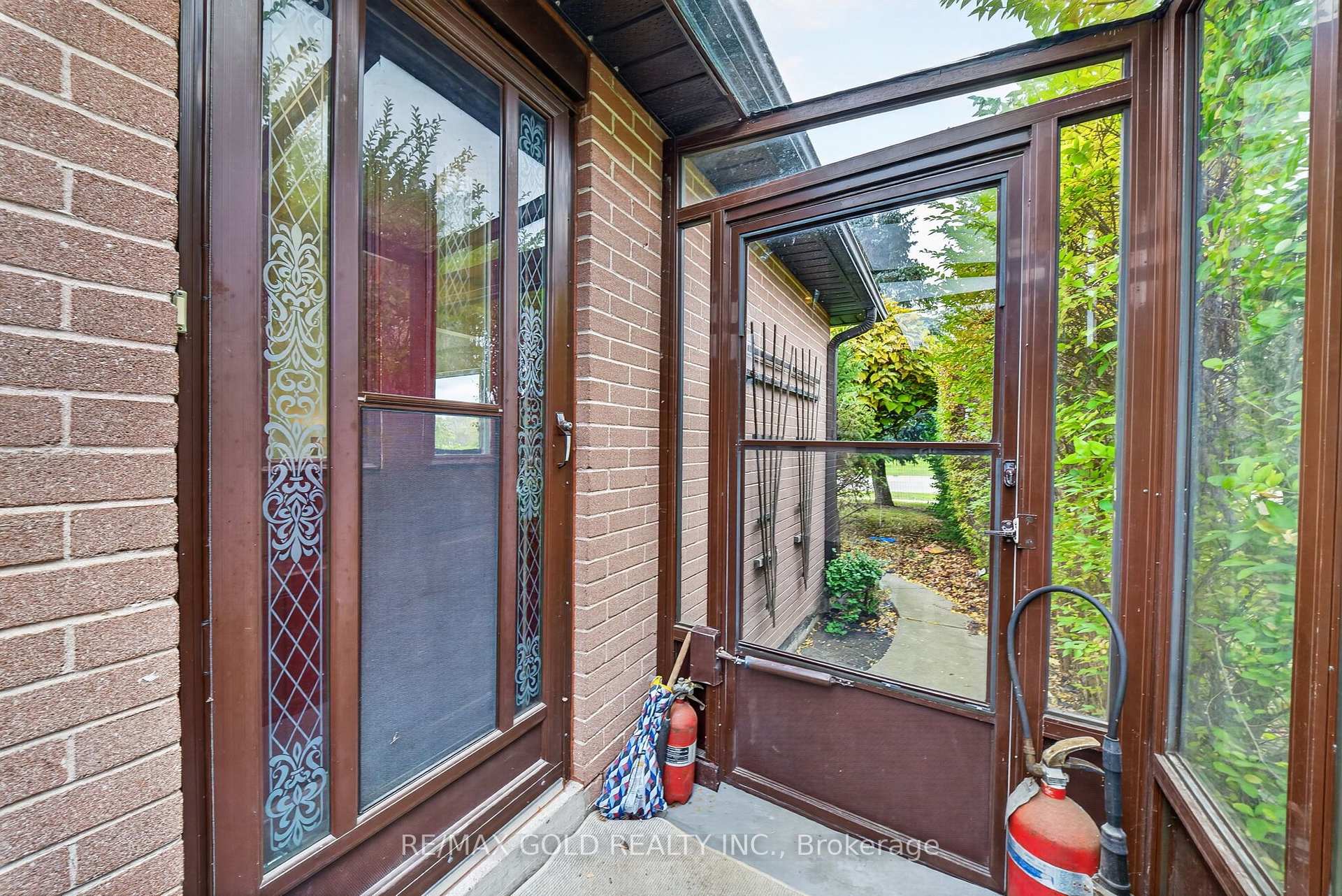 Photo 40 of 722 Balmoral Drive, Brampton, Avondale — HOMEH