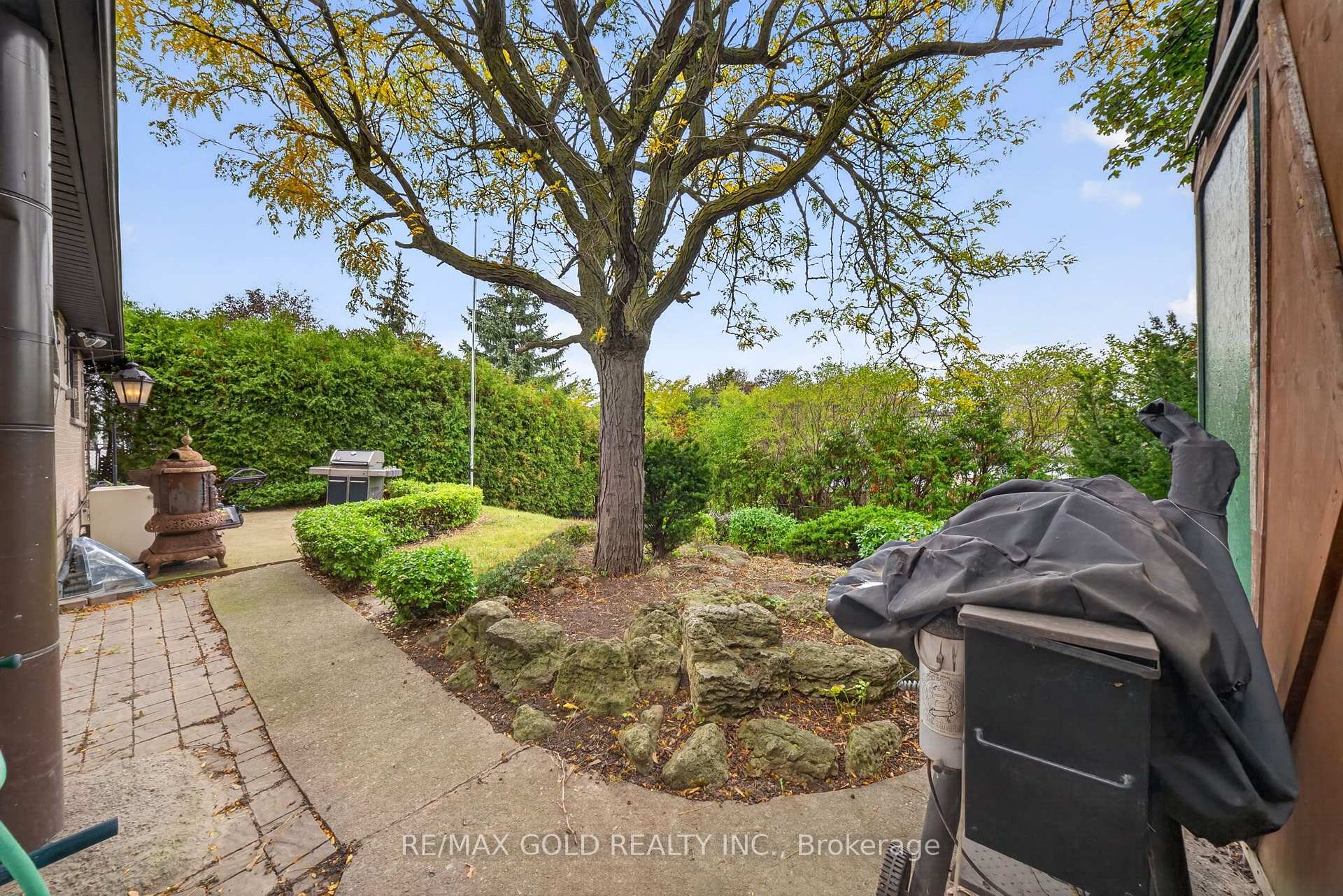 Photo 43 of 722 Balmoral Drive, Brampton, Avondale — HOMEH