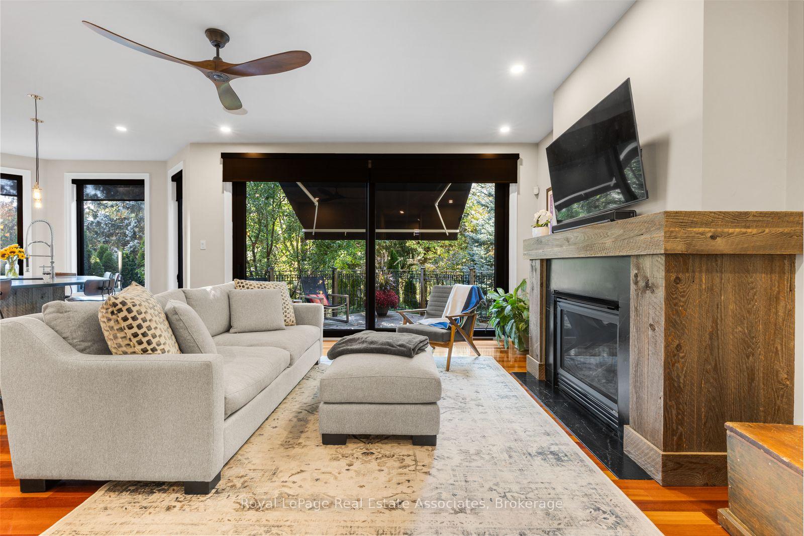 Photo 5 of 2196 Providence Road, Oakville, River Oaks — HOMEH
