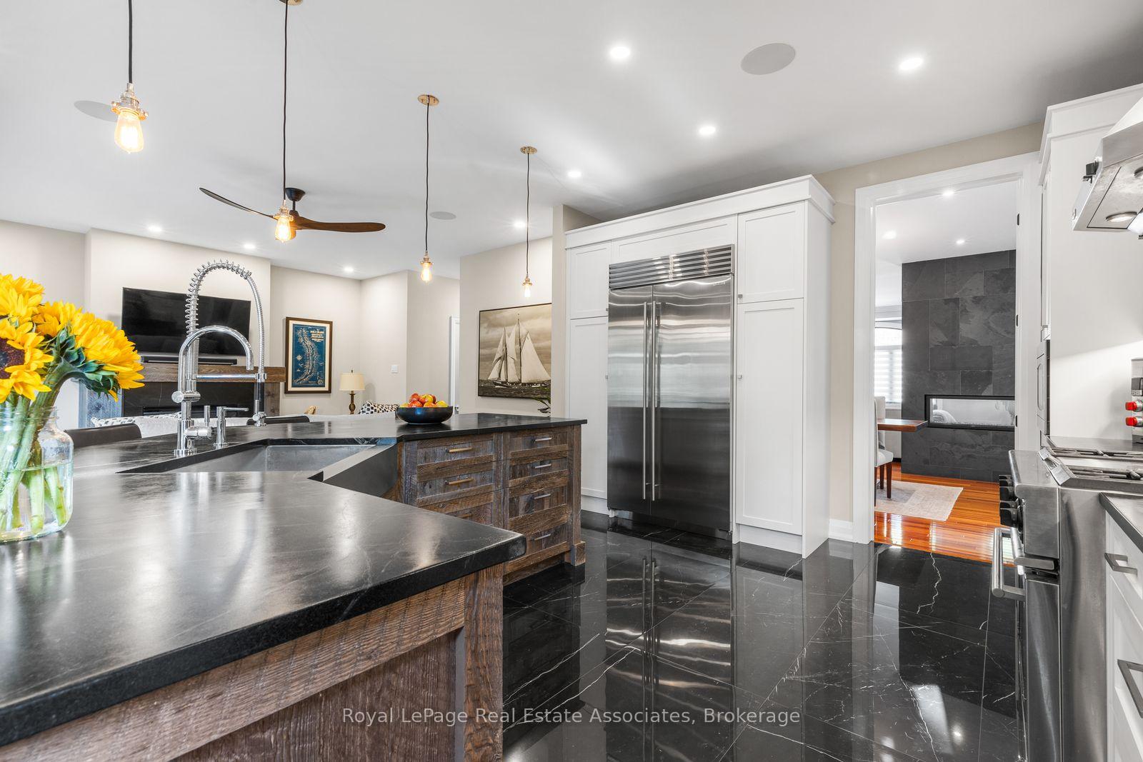 Photo 12 of 2196 Providence Road, Oakville, River Oaks — HOMEH