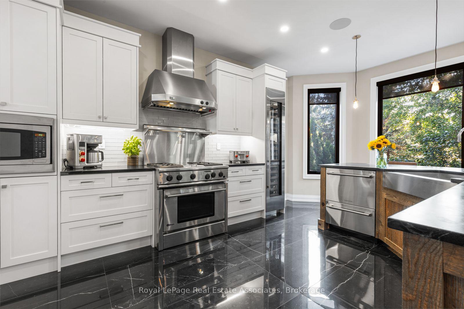 Photo 14 of 2196 Providence Road, Oakville, River Oaks — HOMEH